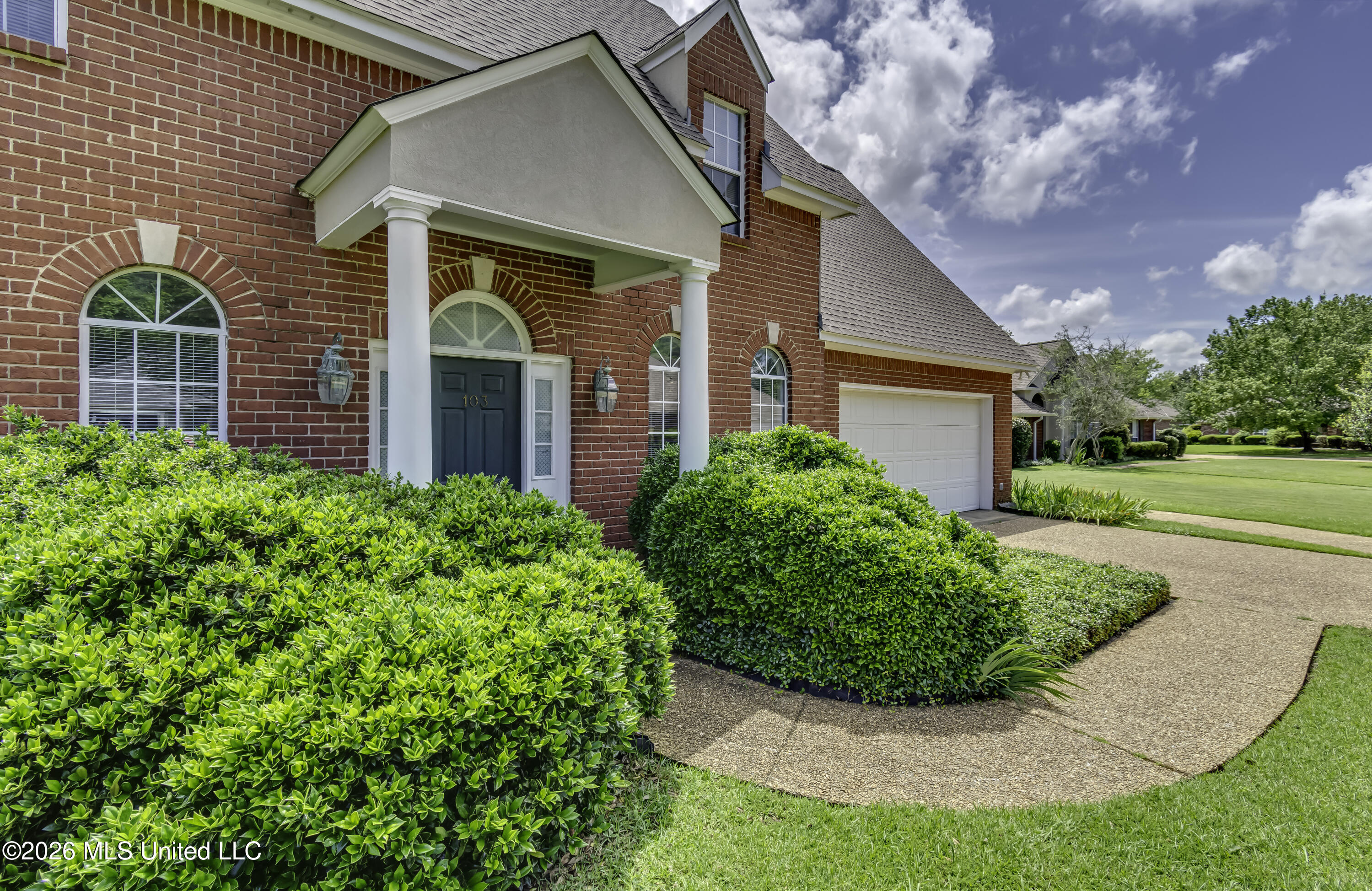 103 Somerset Cove Property Photo 3