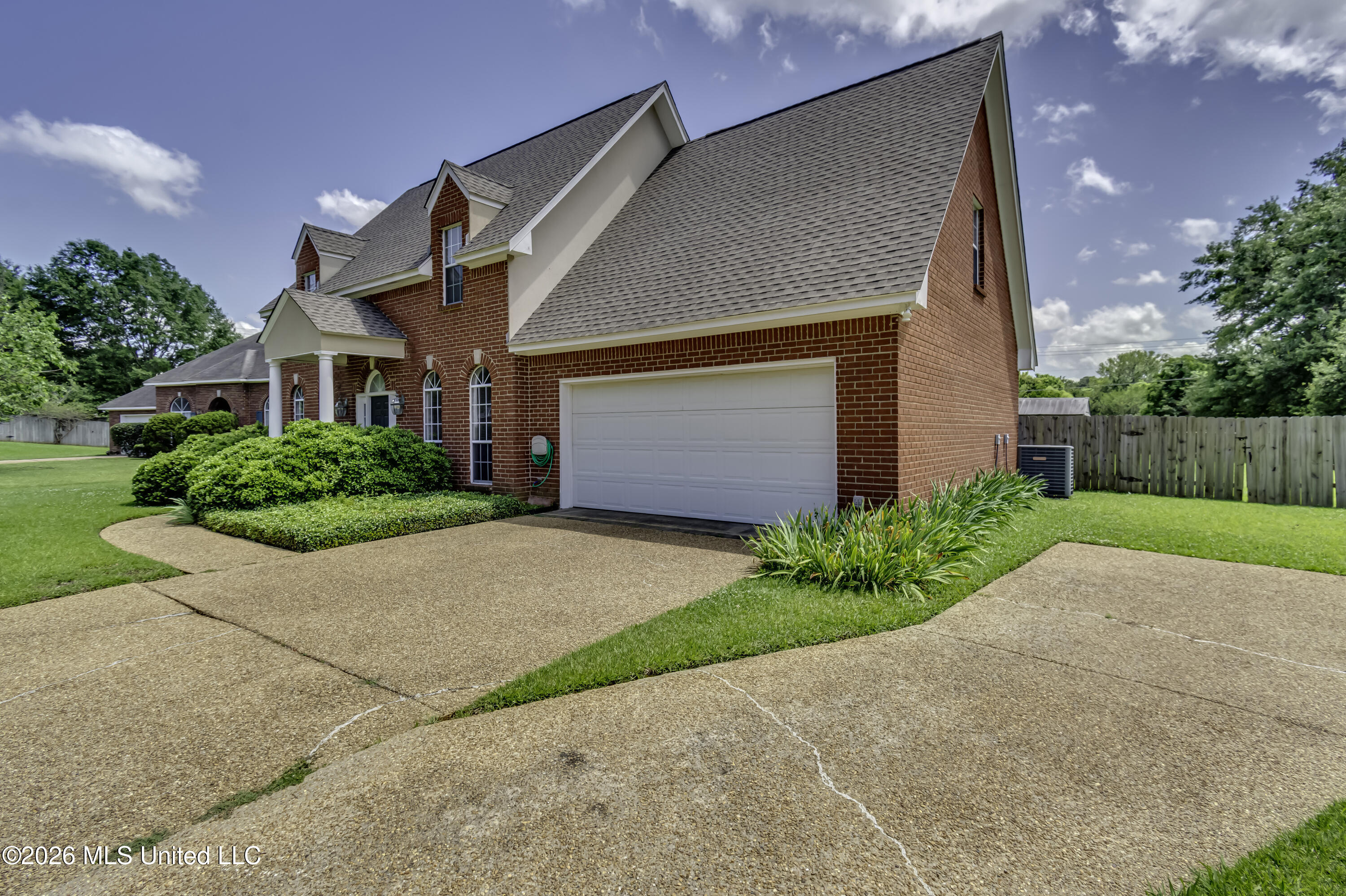 103 Somerset Cove Property Photo 4