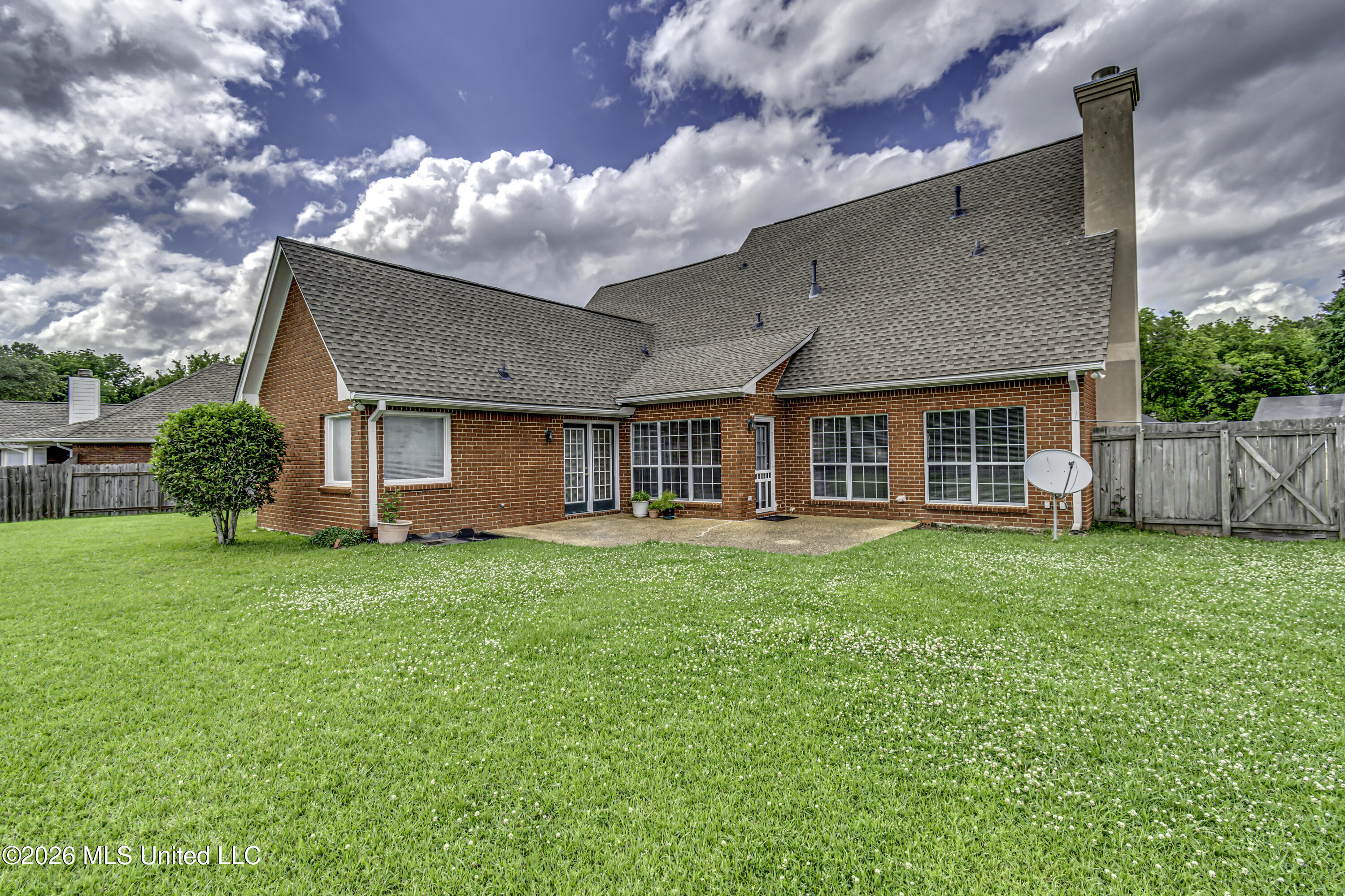 103 Somerset Cove Property Photo 8