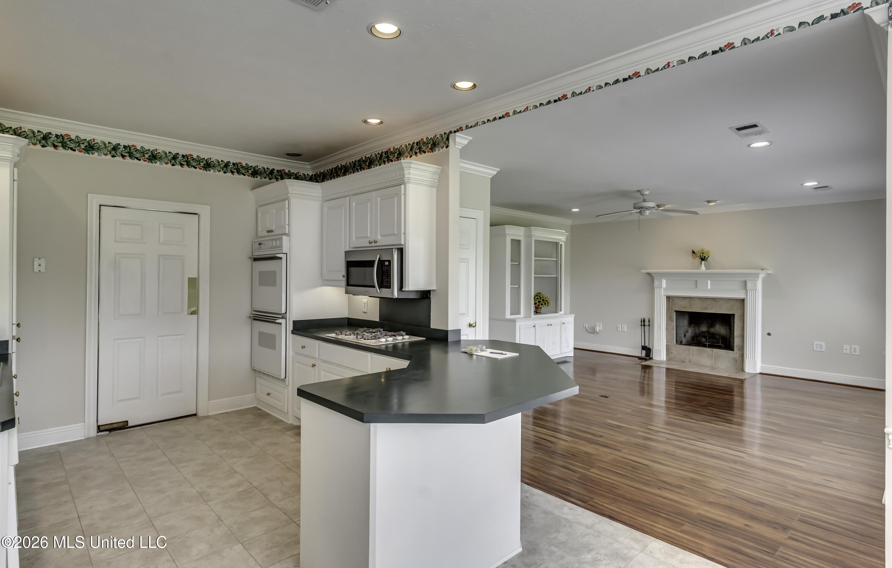 103 Somerset Cove Property Photo 36