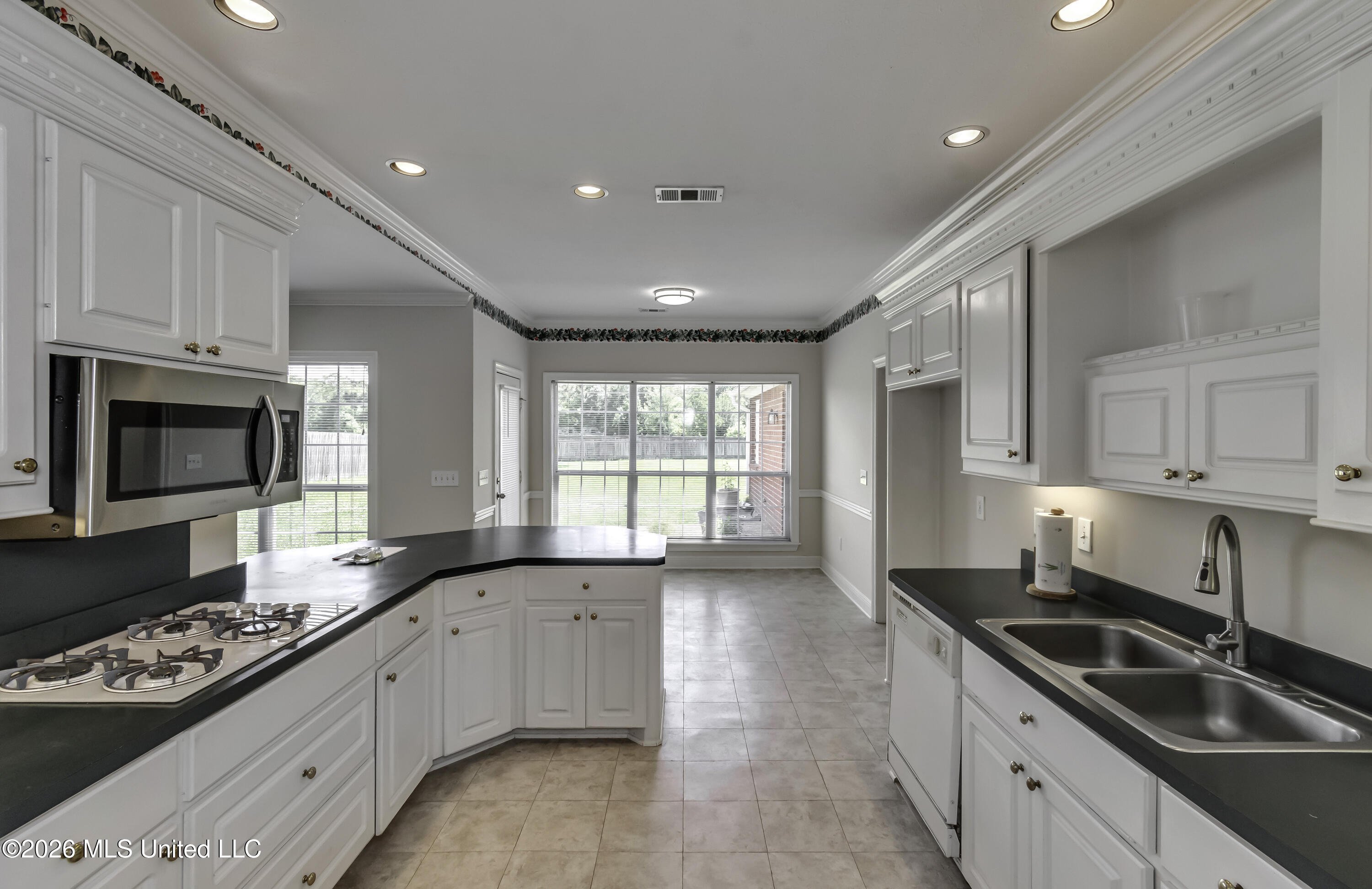 103 Somerset Cove Property Photo 44