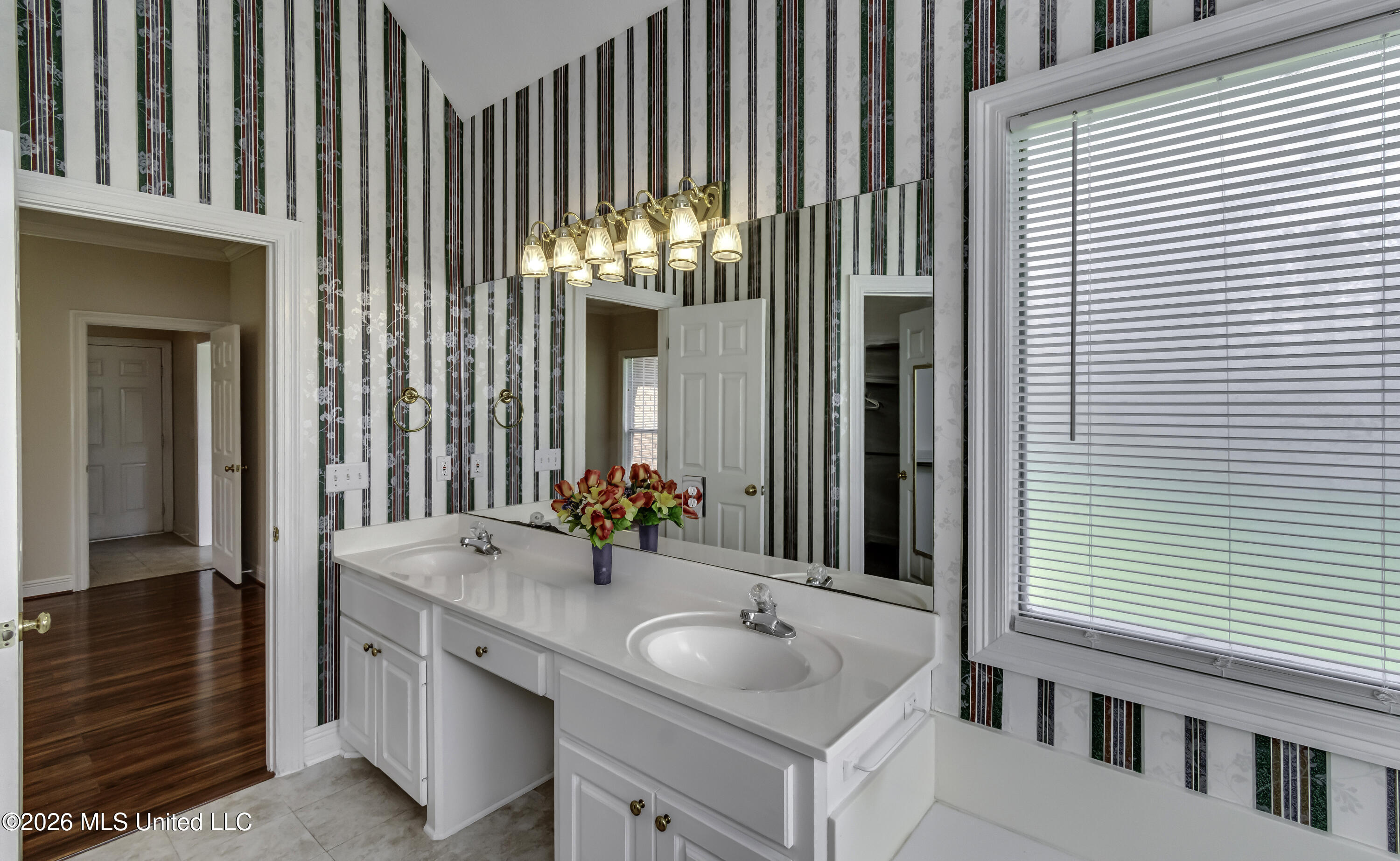 103 Somerset Cove Property Photo 58