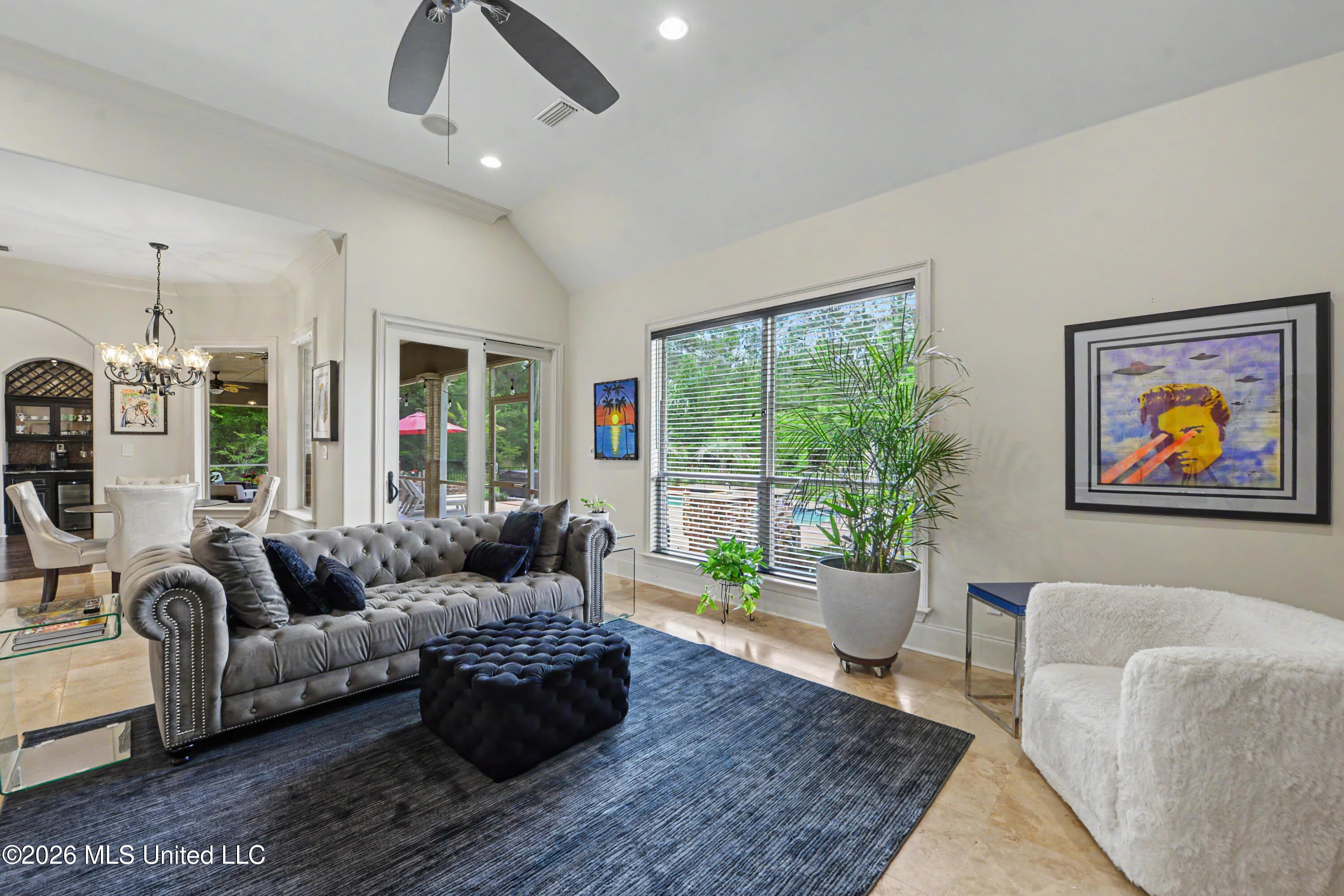 6101 Olde Oakview Property Photo 11