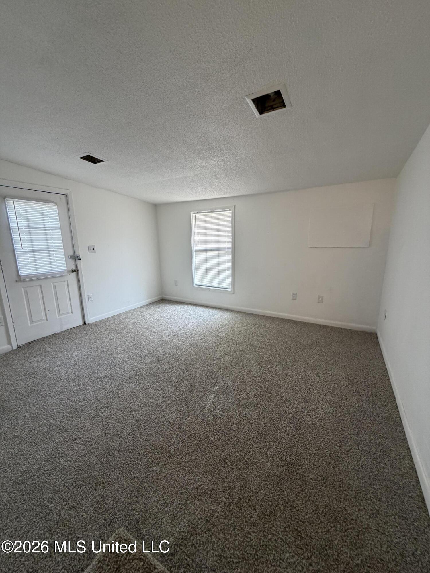 1022 Riverview Road Property Photo 4