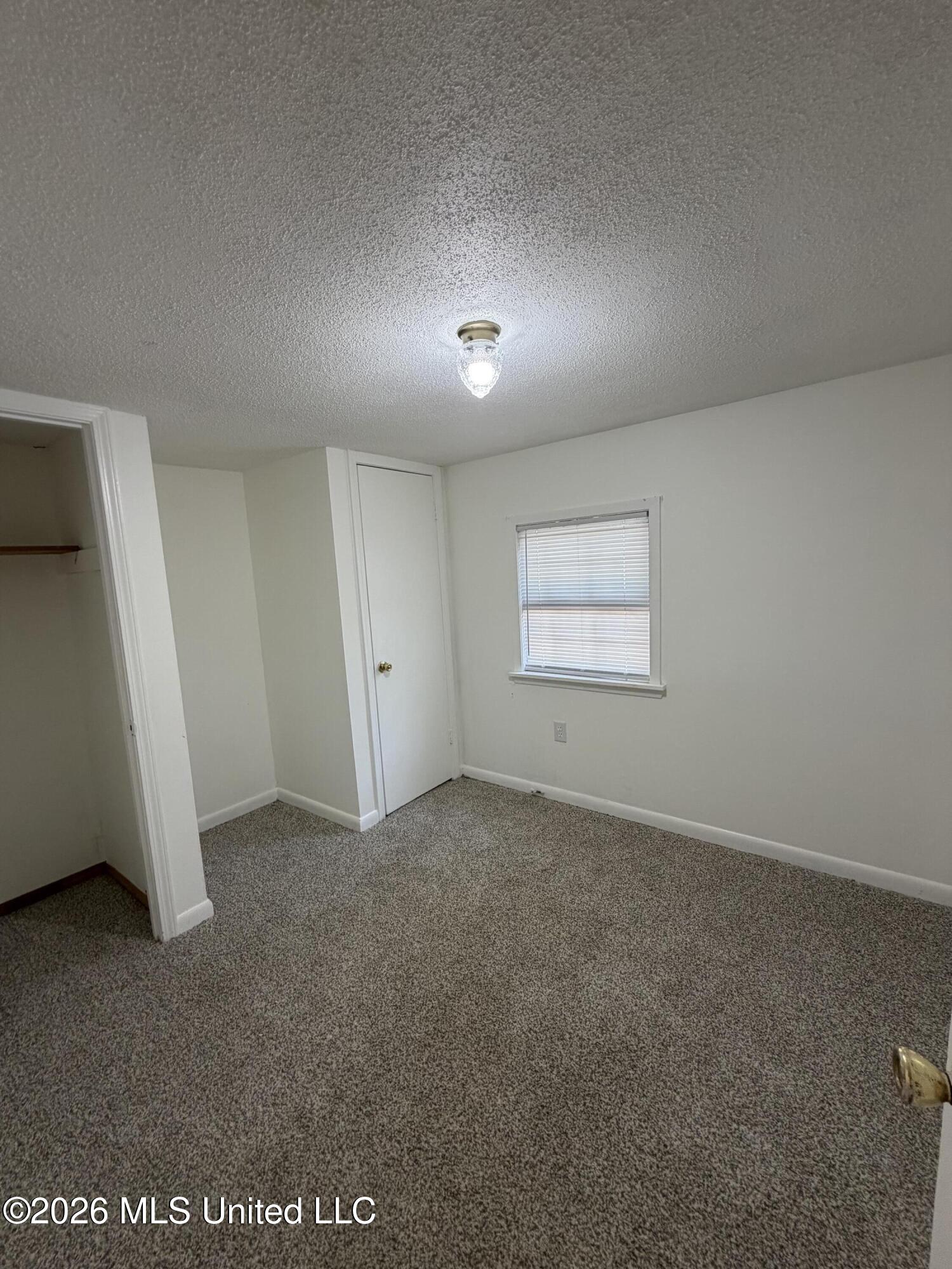 1022 Riverview Road Property Photo 5