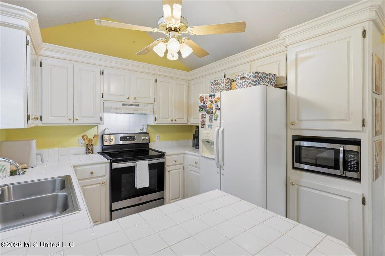 3079 Willow Drive Property Photo 5