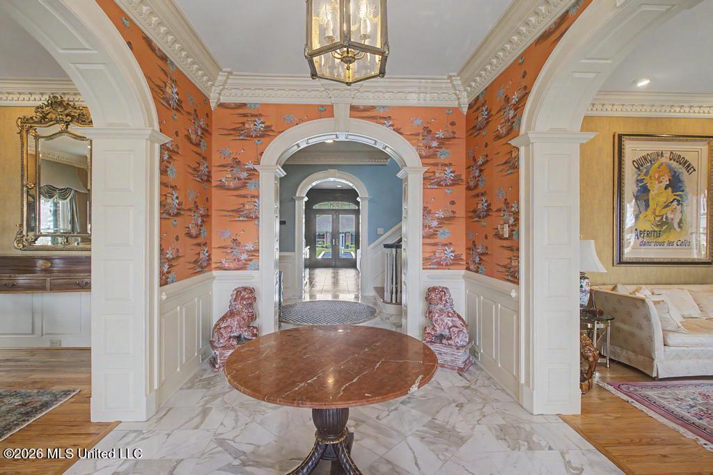 616 E Beach Boulevard Property Photo 8