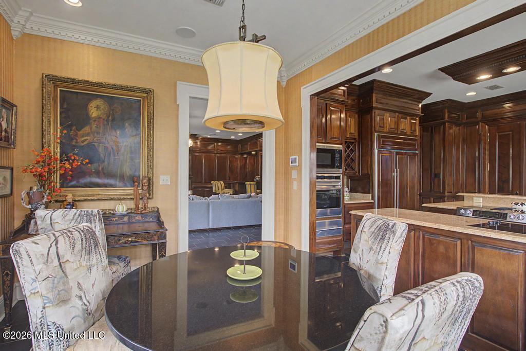 616 E Beach Boulevard Property Photo 21