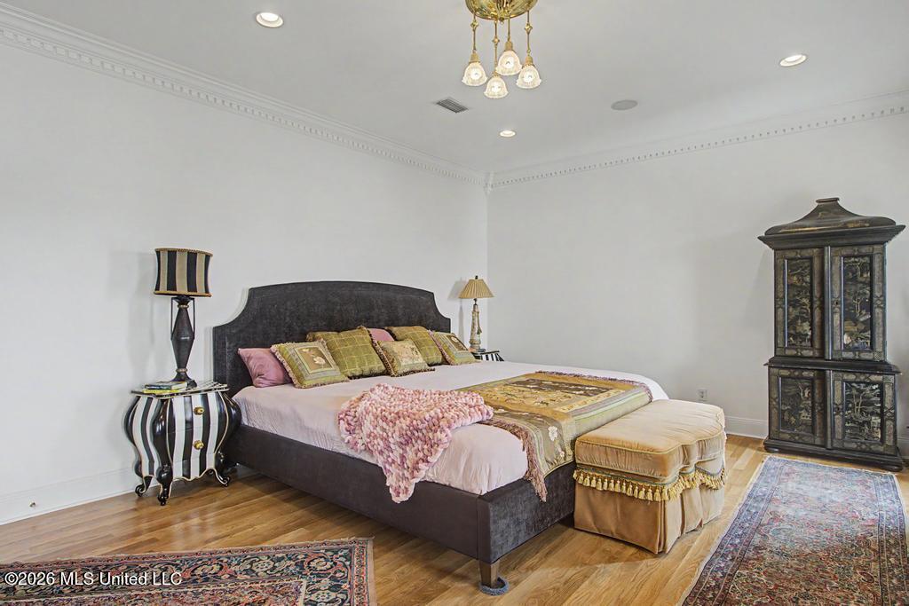 616 E Beach Boulevard Property Photo 32