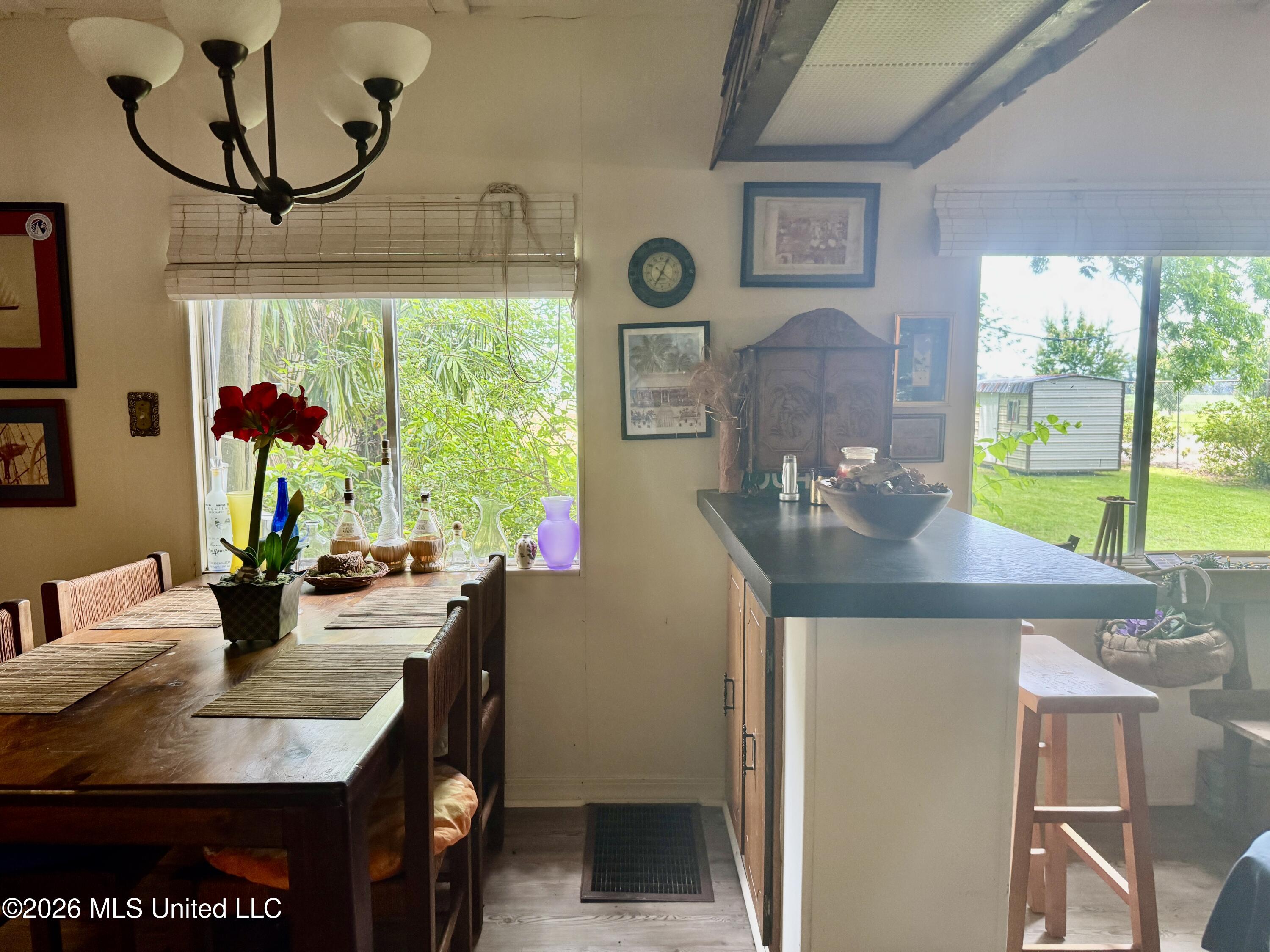 5043 Highway 568 Property Photo 14