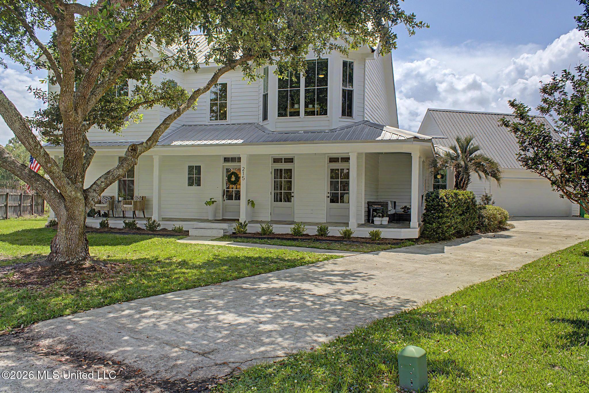 215 Blue Heron Cove Property Photo 2