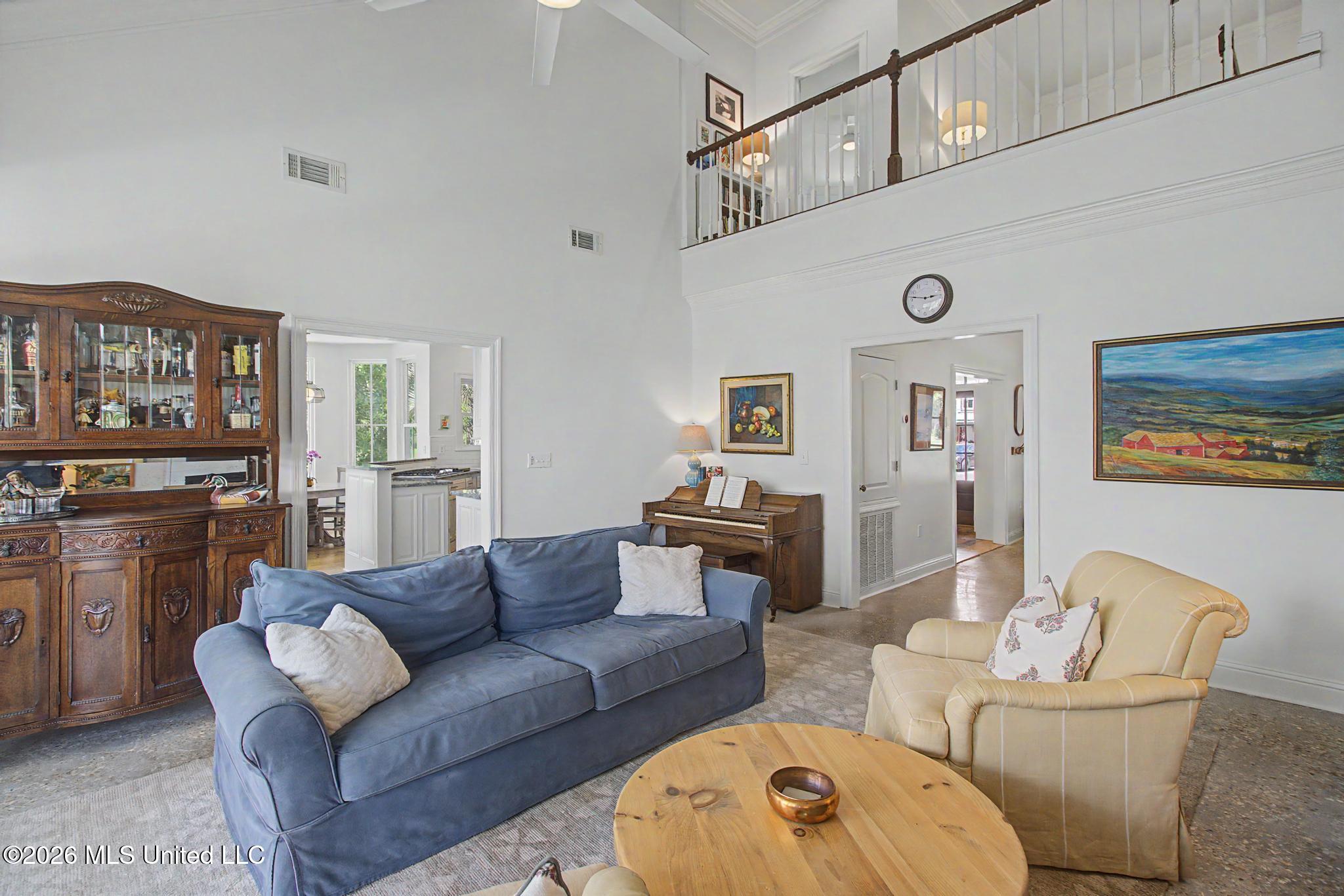 215 Blue Heron Cove Property Photo 13