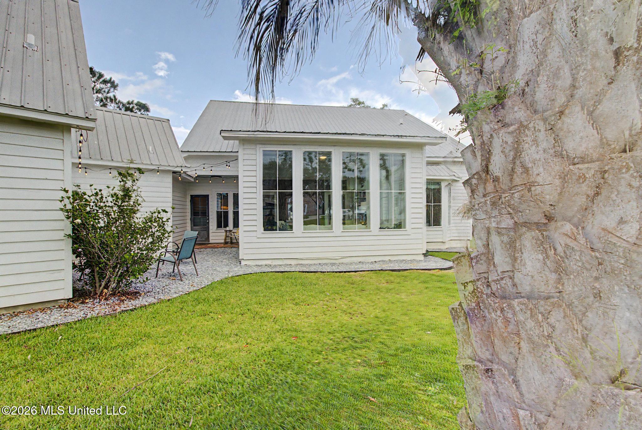 215 Blue Heron Cove Property Photo 39