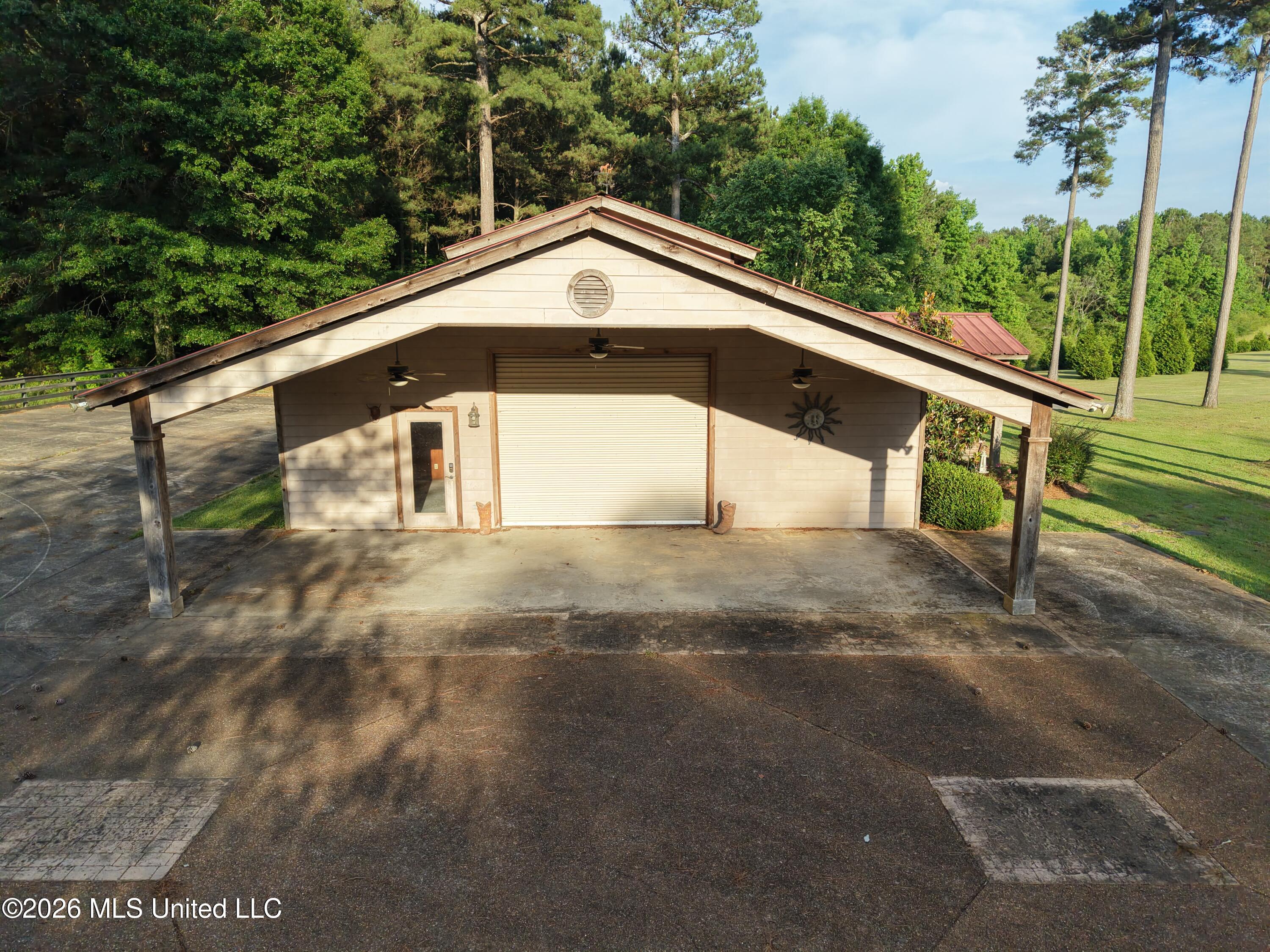 11281 Rd 468 Property Photo 26