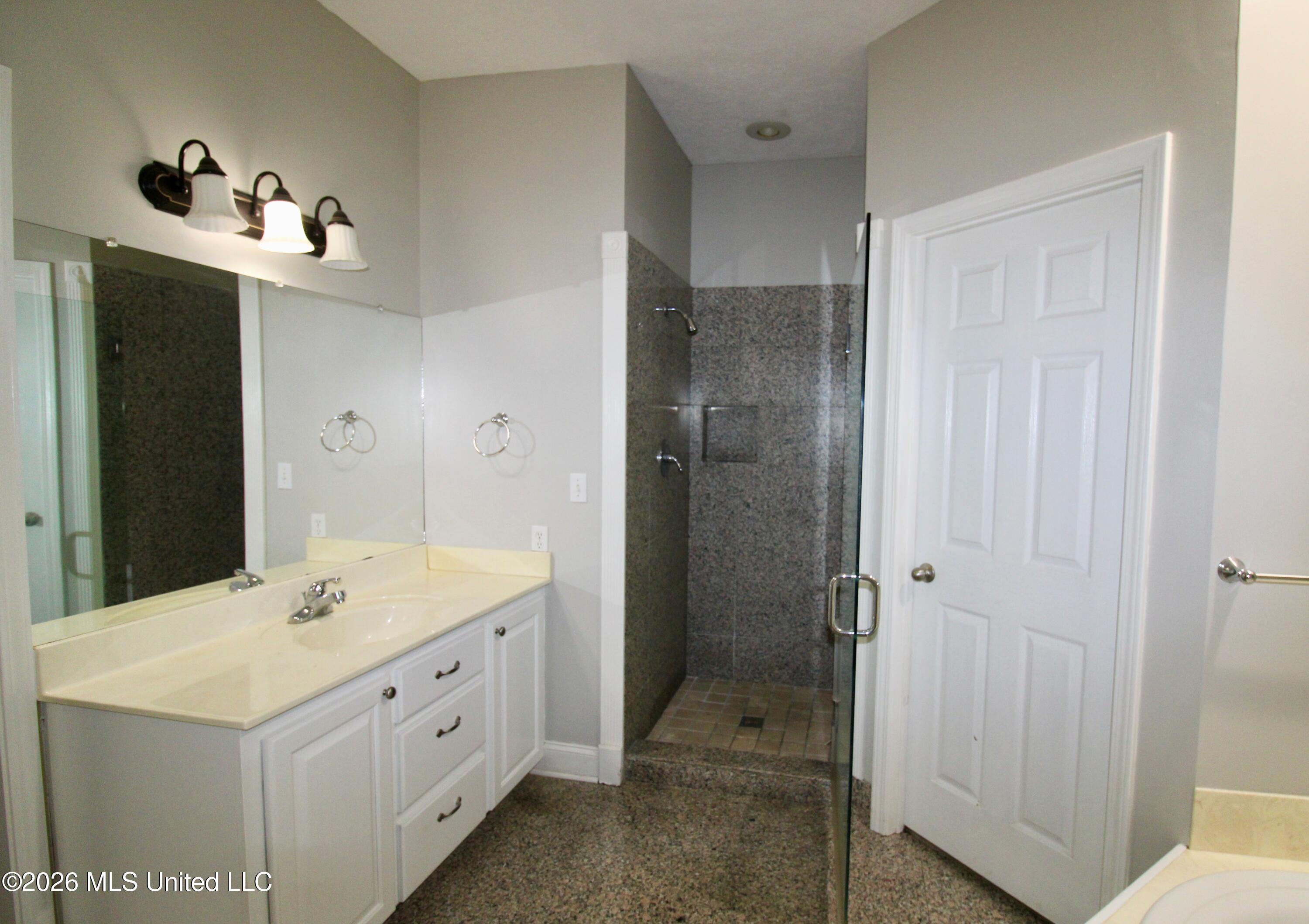 11281 Rd 468 Property Photo 35