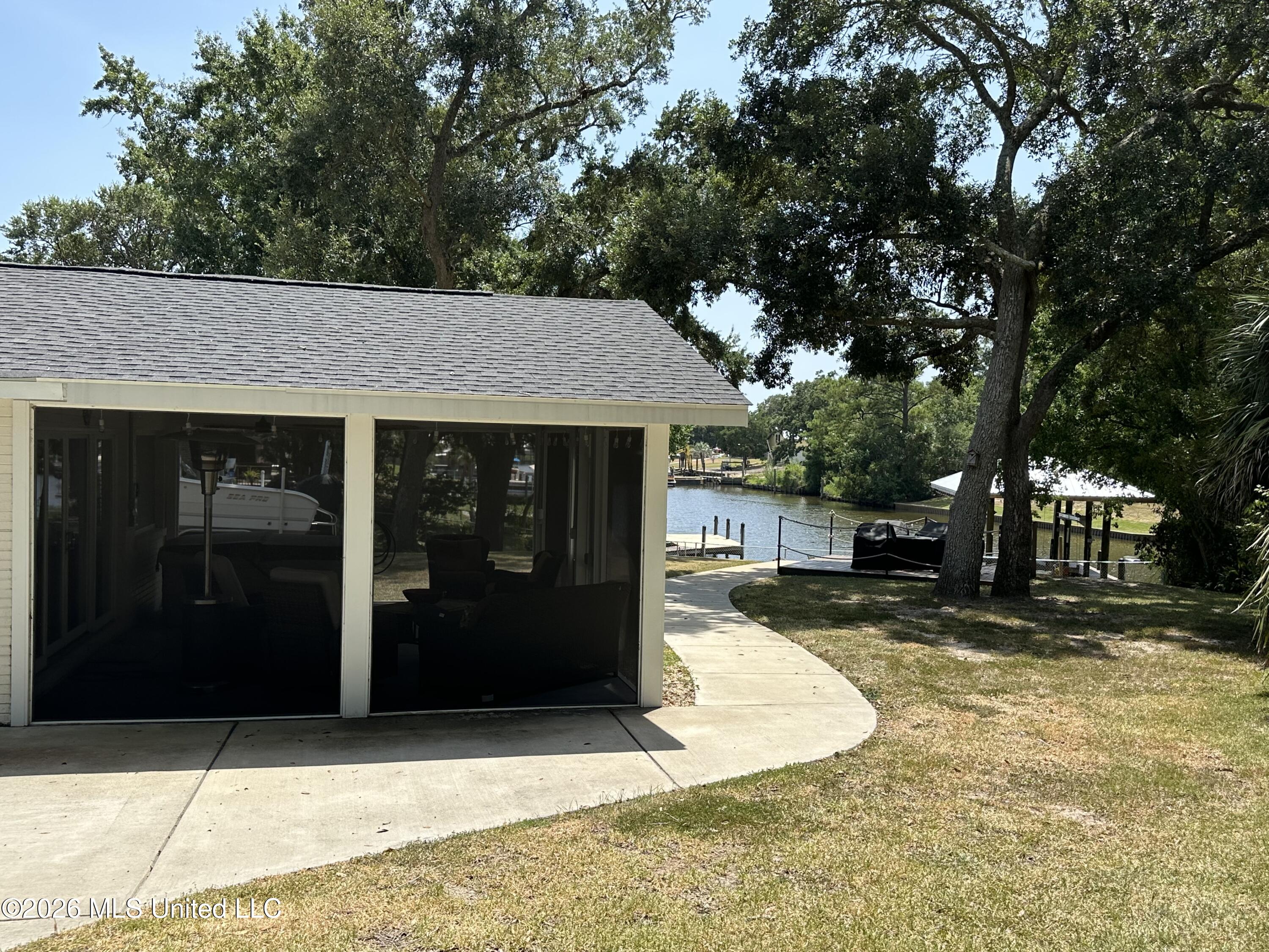 5913 David Davis Place Property Photo 32