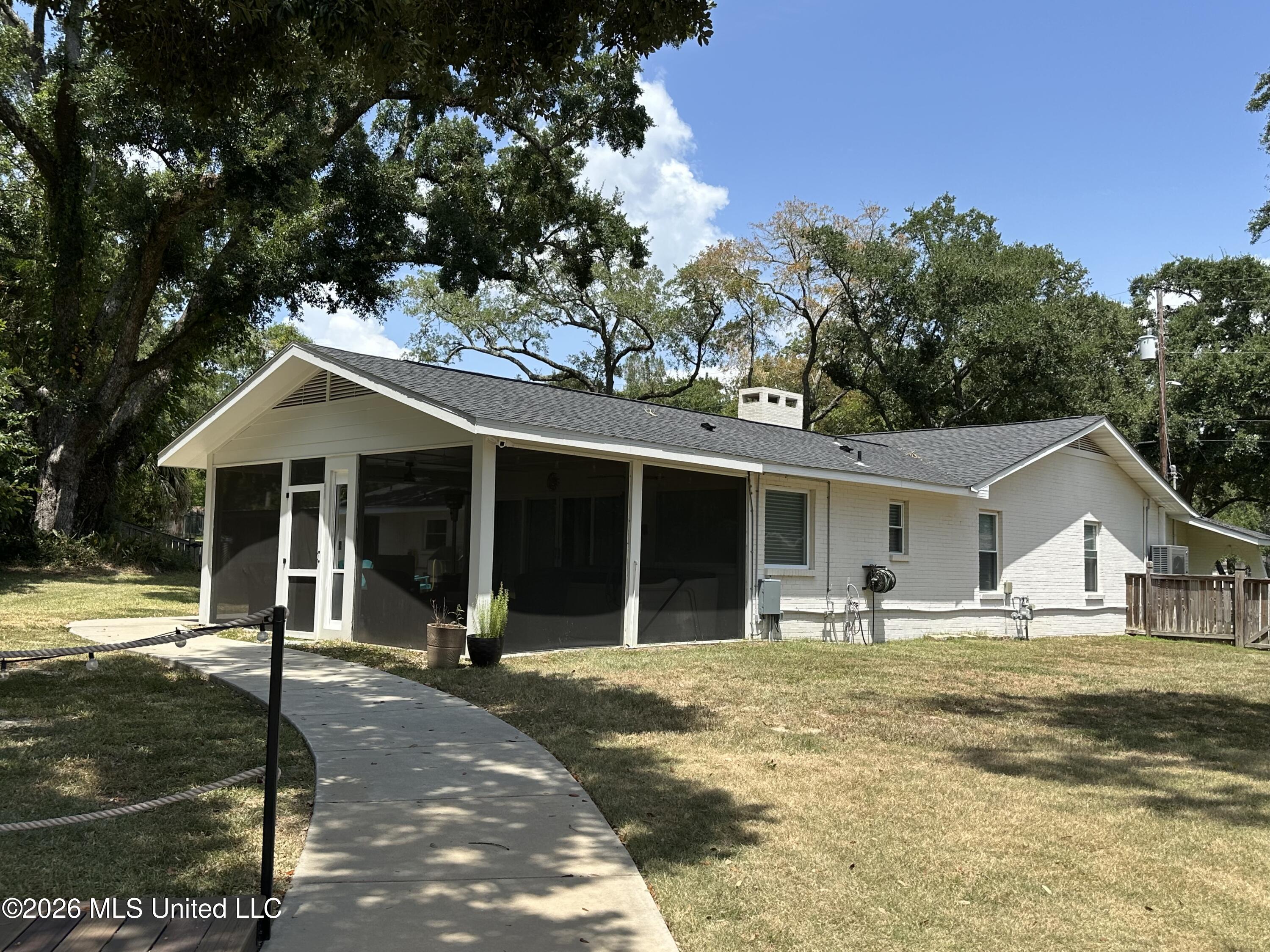 5913 David Davis Place Property Photo 33