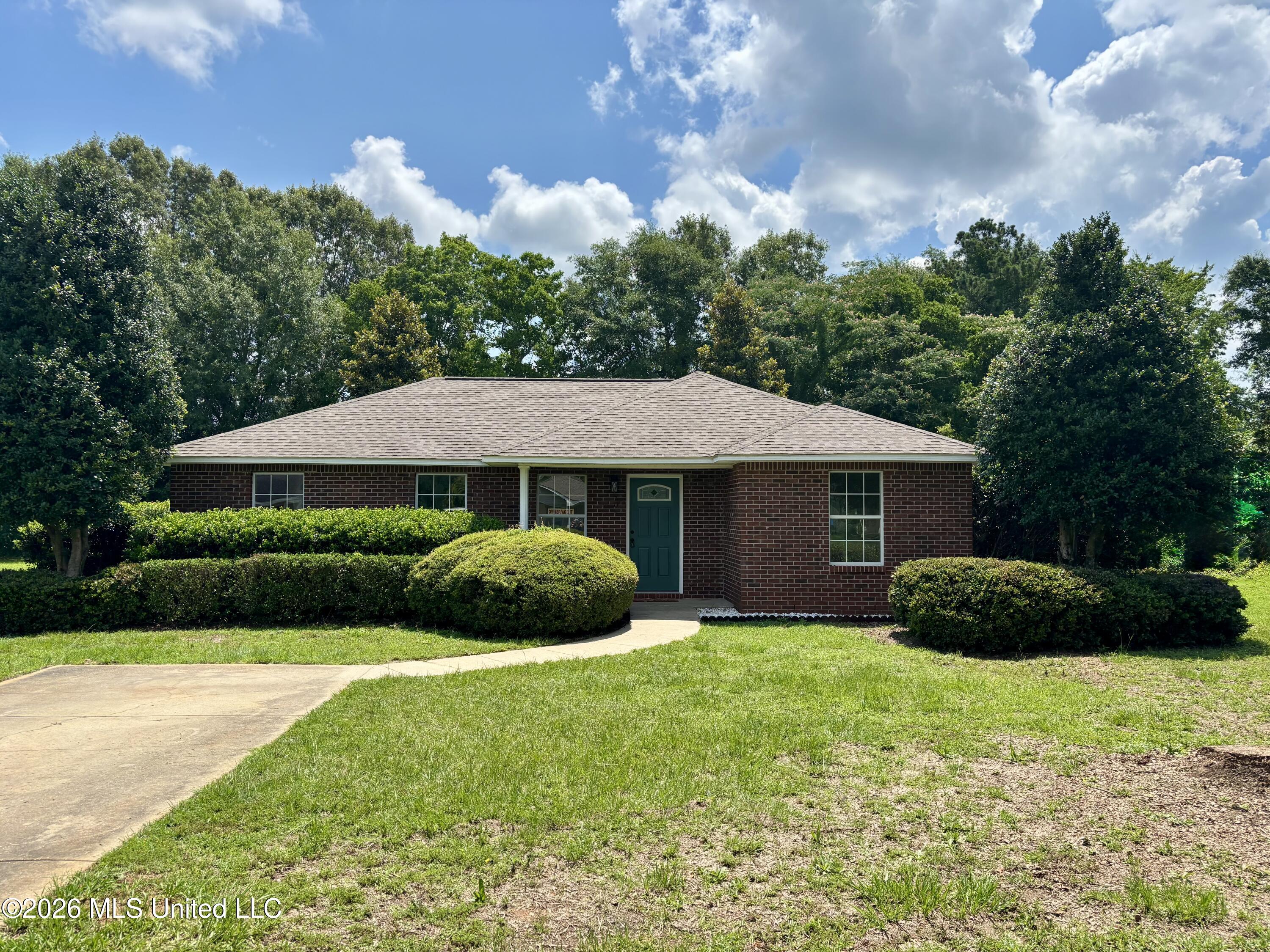 101 Maci Lane Property Photo 1