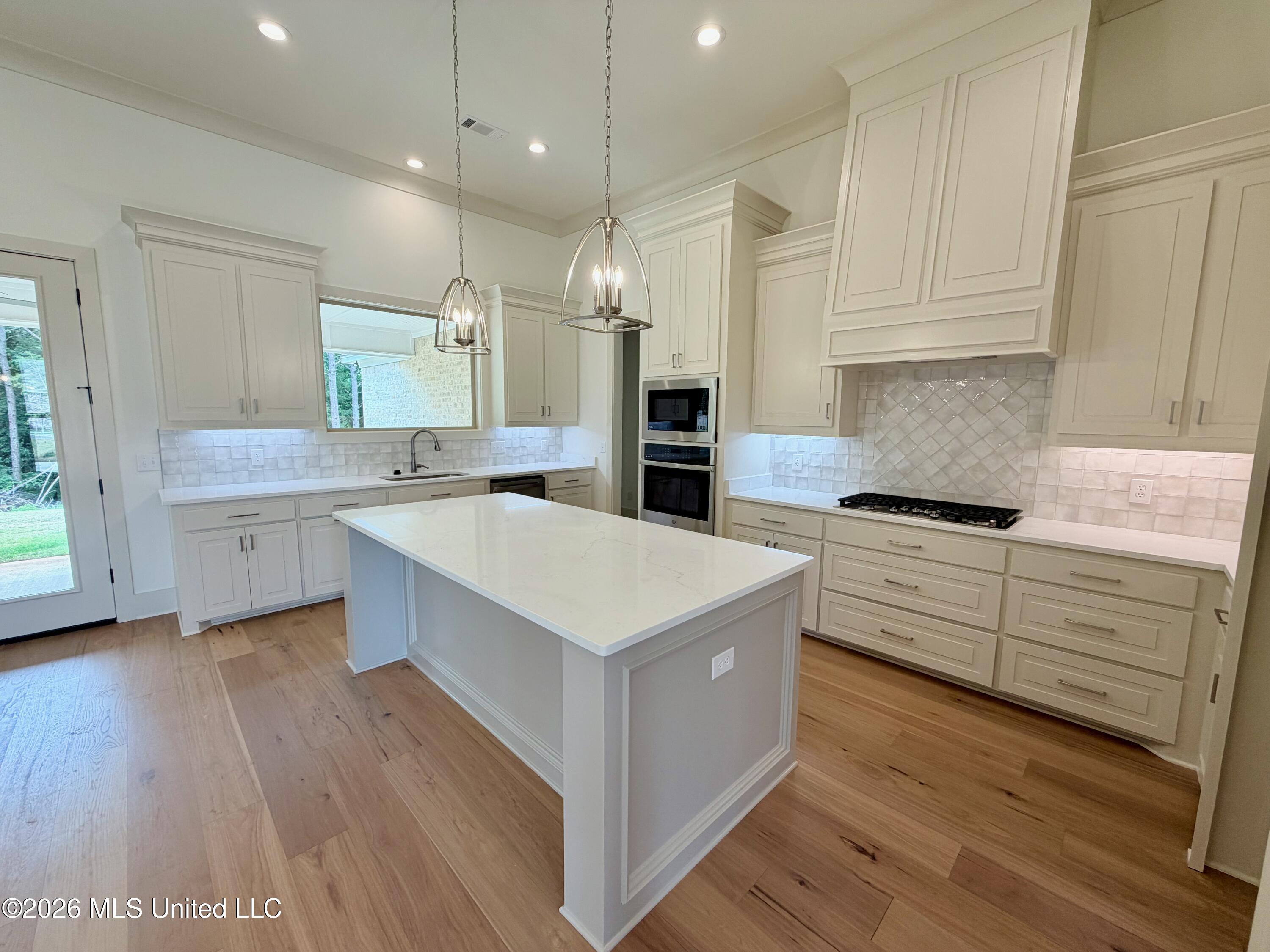 821 Thornberry Ridge Property Photo 11