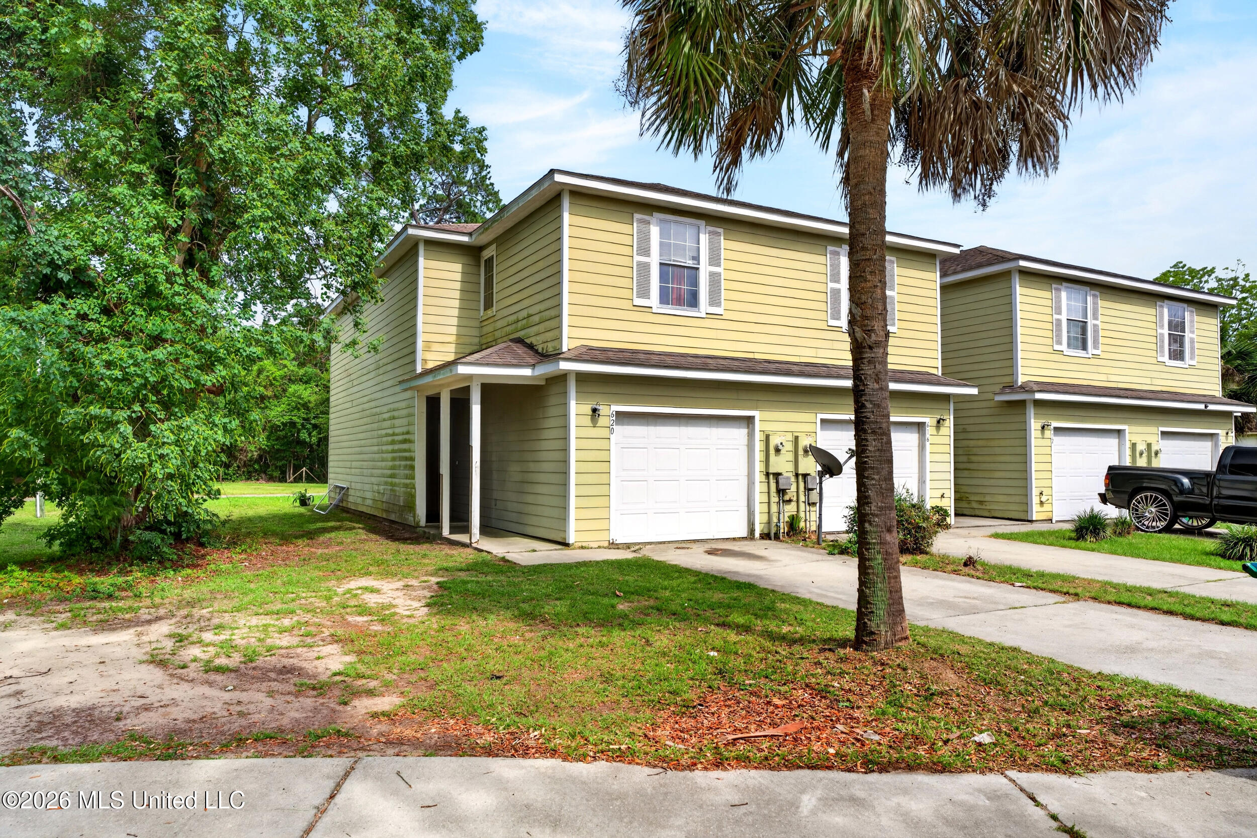 620 Layton Drive Property Photo 1