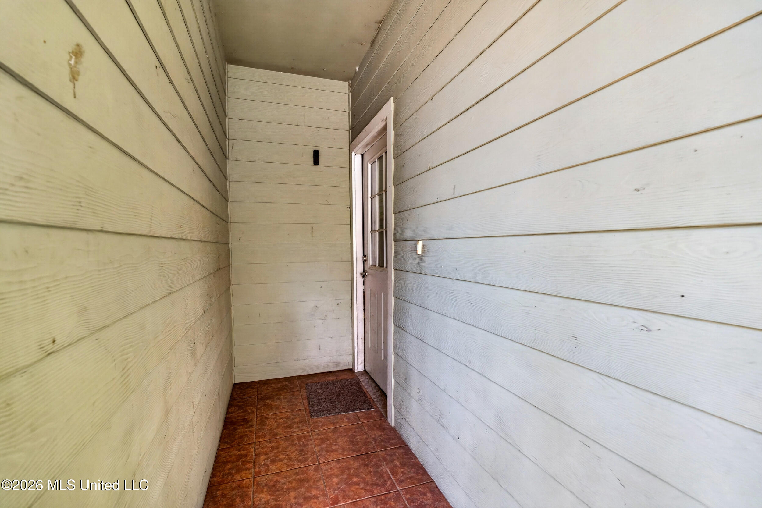 620 Layton Drive Property Photo 5