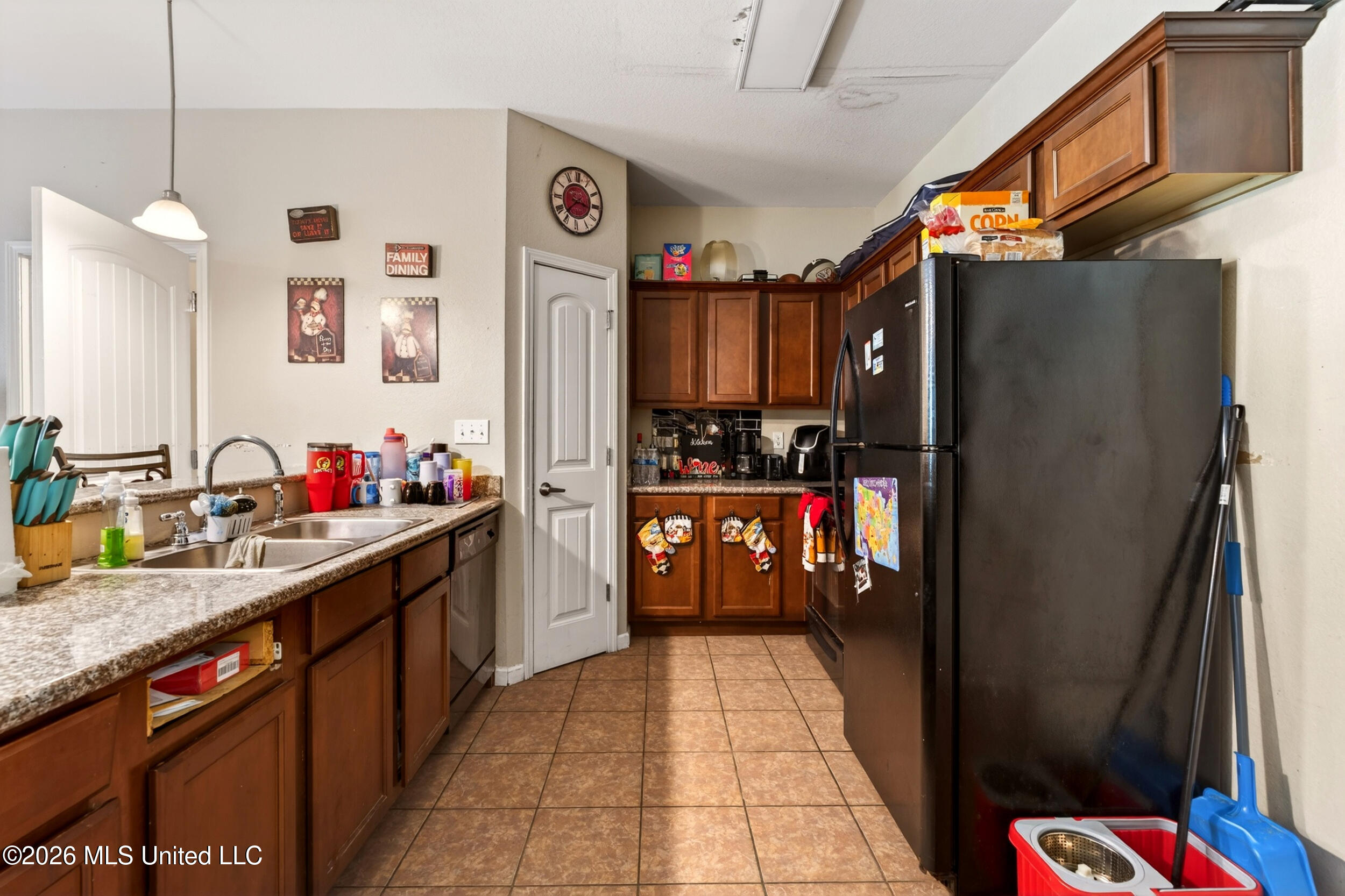 620 Layton Drive Property Photo 7