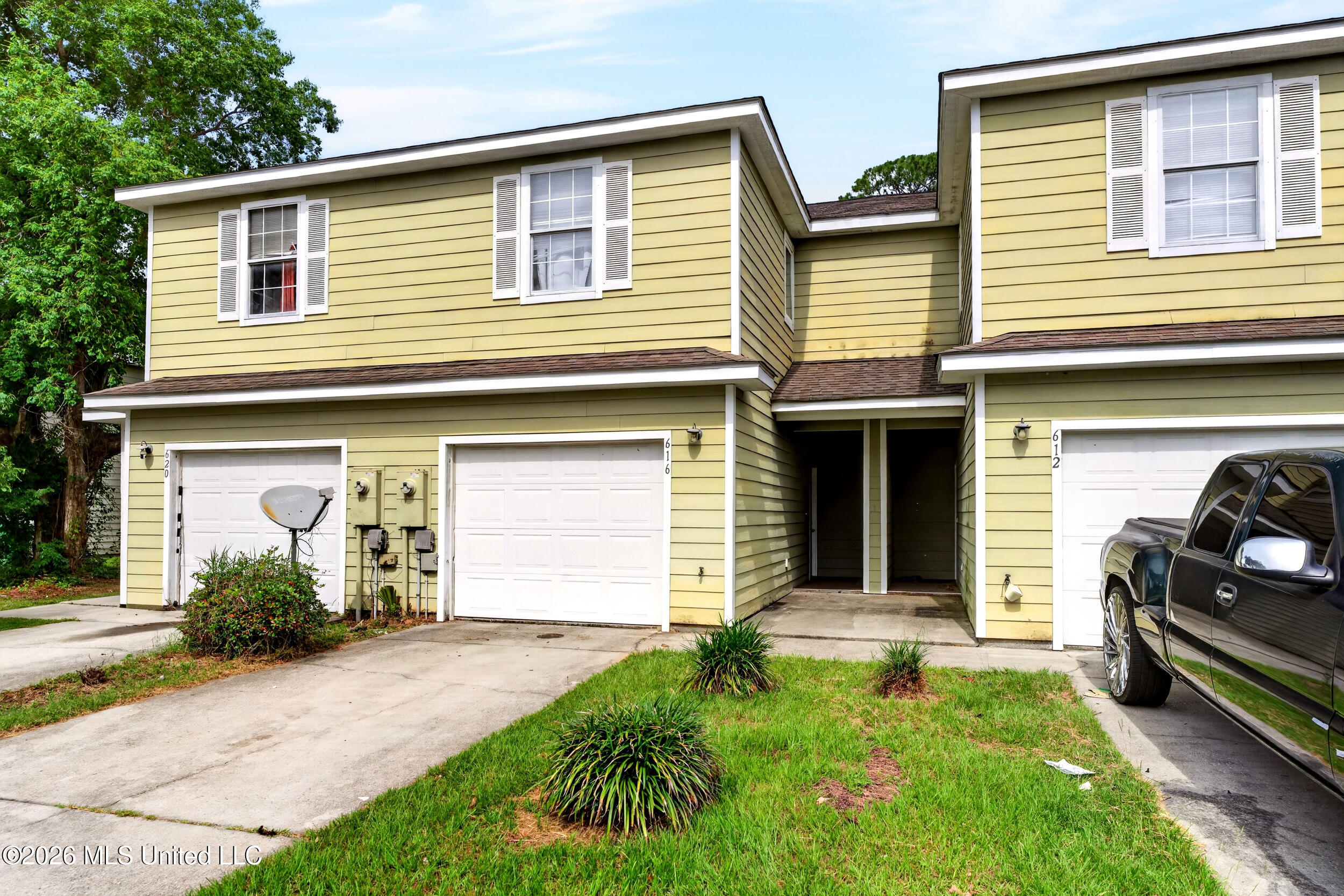 616 Layton Drive Property Photo 1