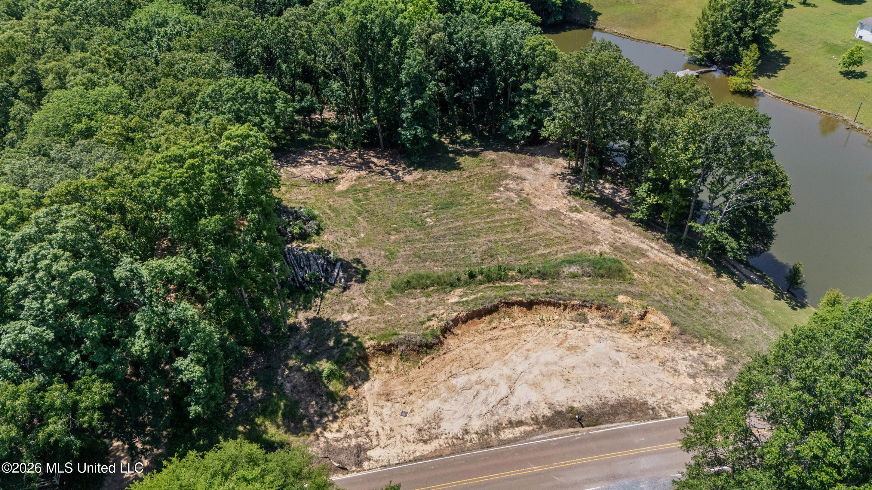 6851 Alphaba Road Property Photo 3