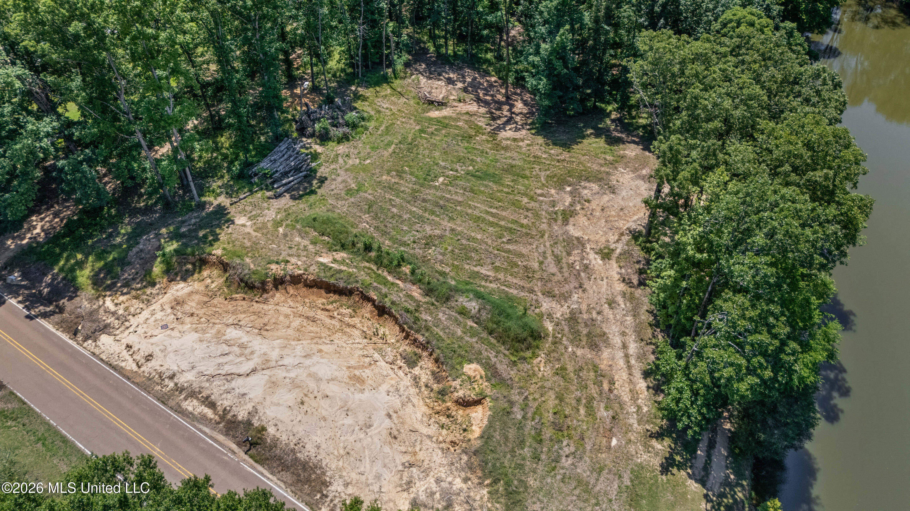 6851 Alphaba Road Property Photo 7