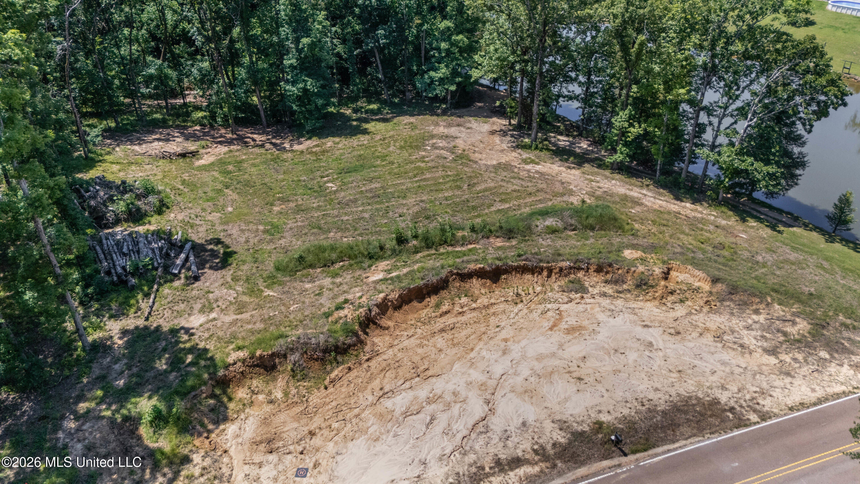 6851 Alphaba Road Property Photo 9