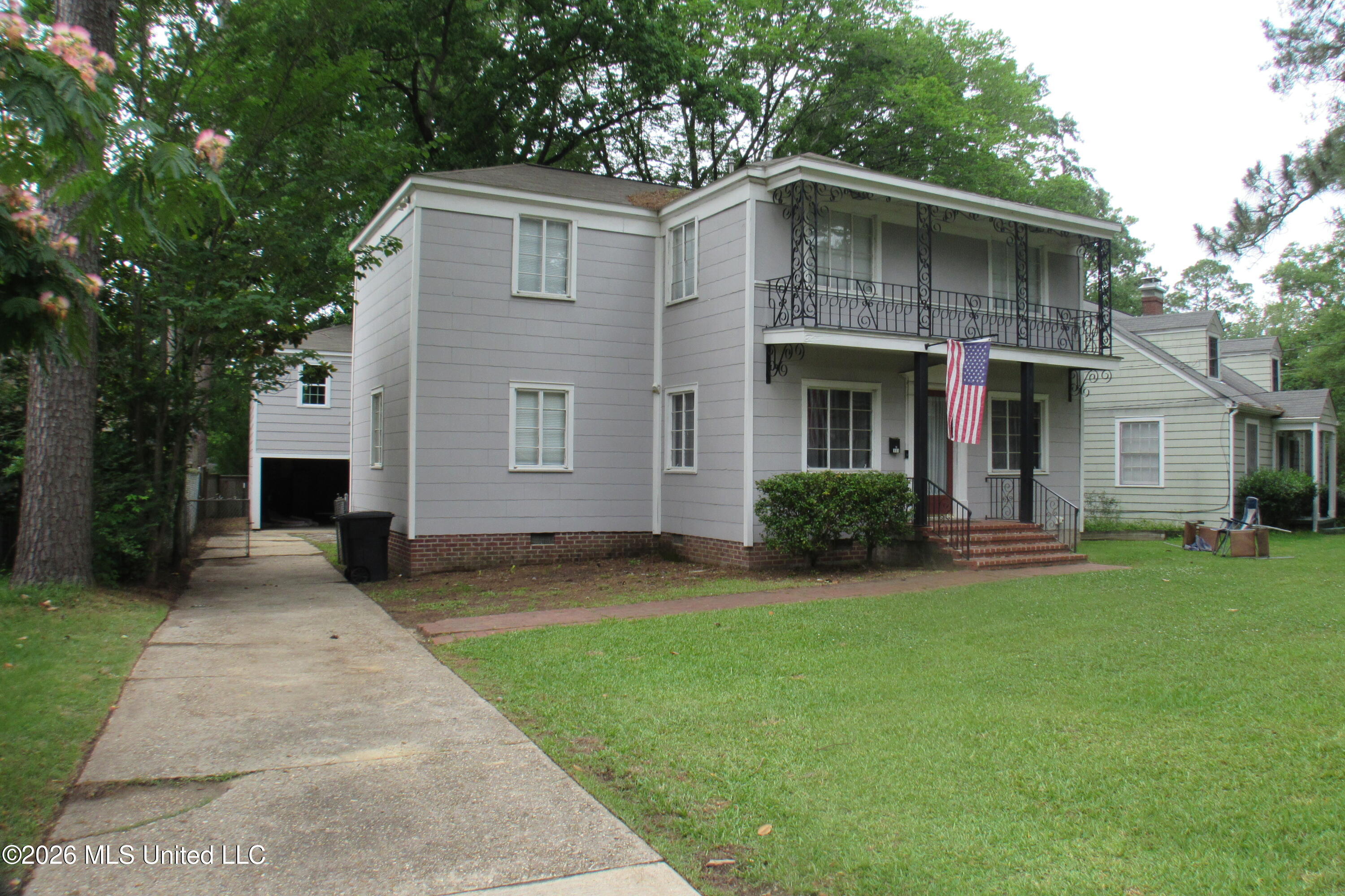 111 Pinehaven Drive Property Photo 3