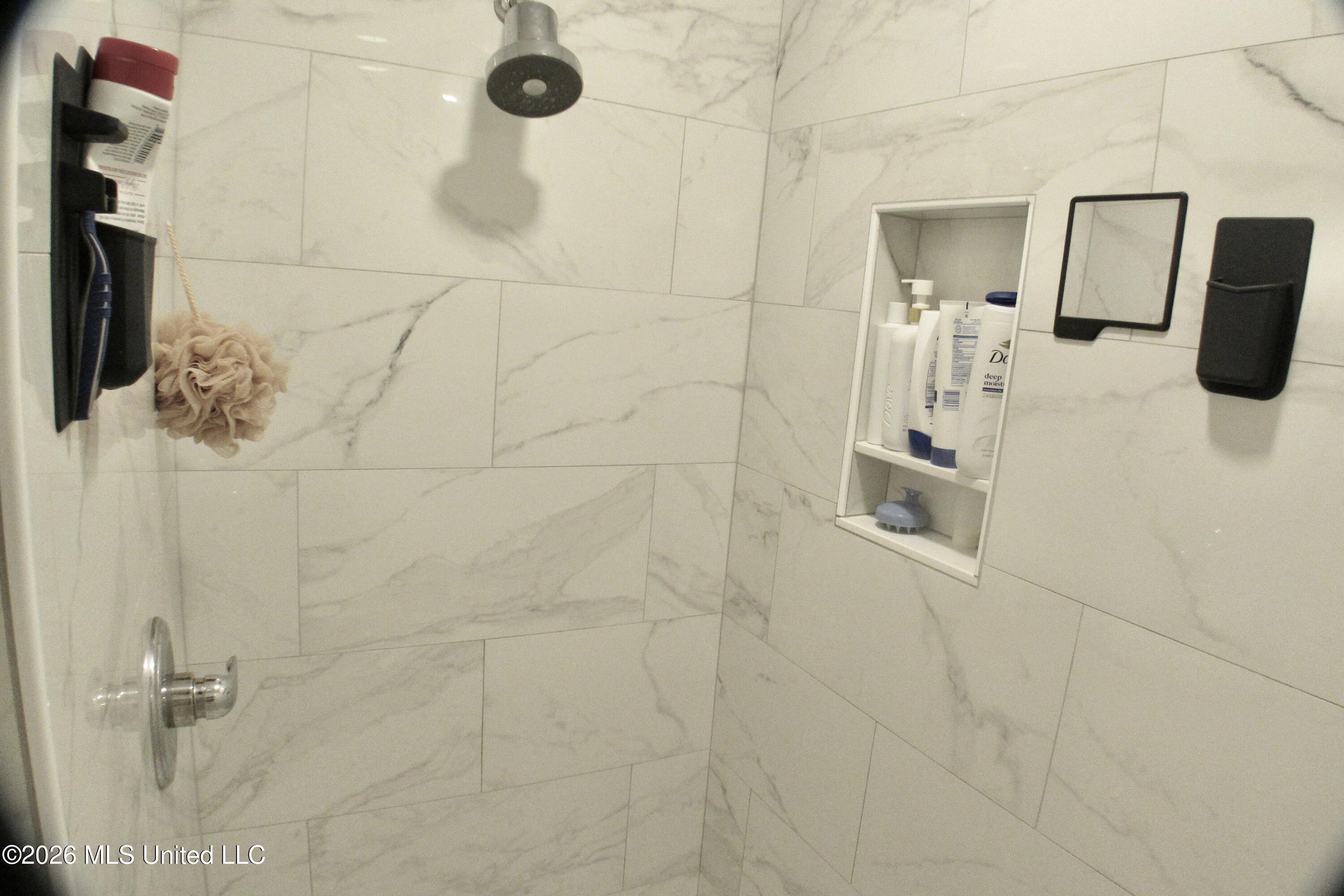 111 Pinehaven Drive Property Photo 23