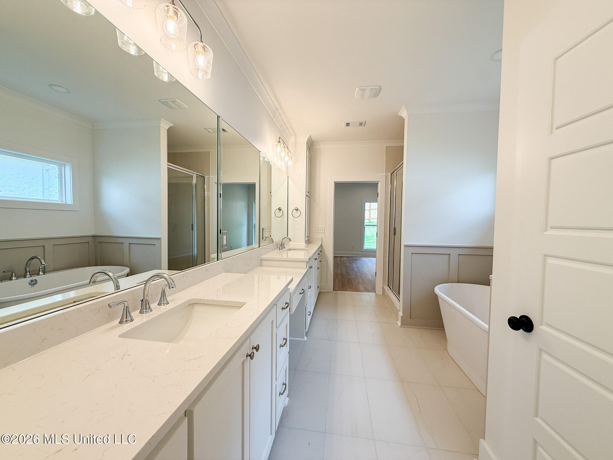 352 Oakville Circle Property Photo 13