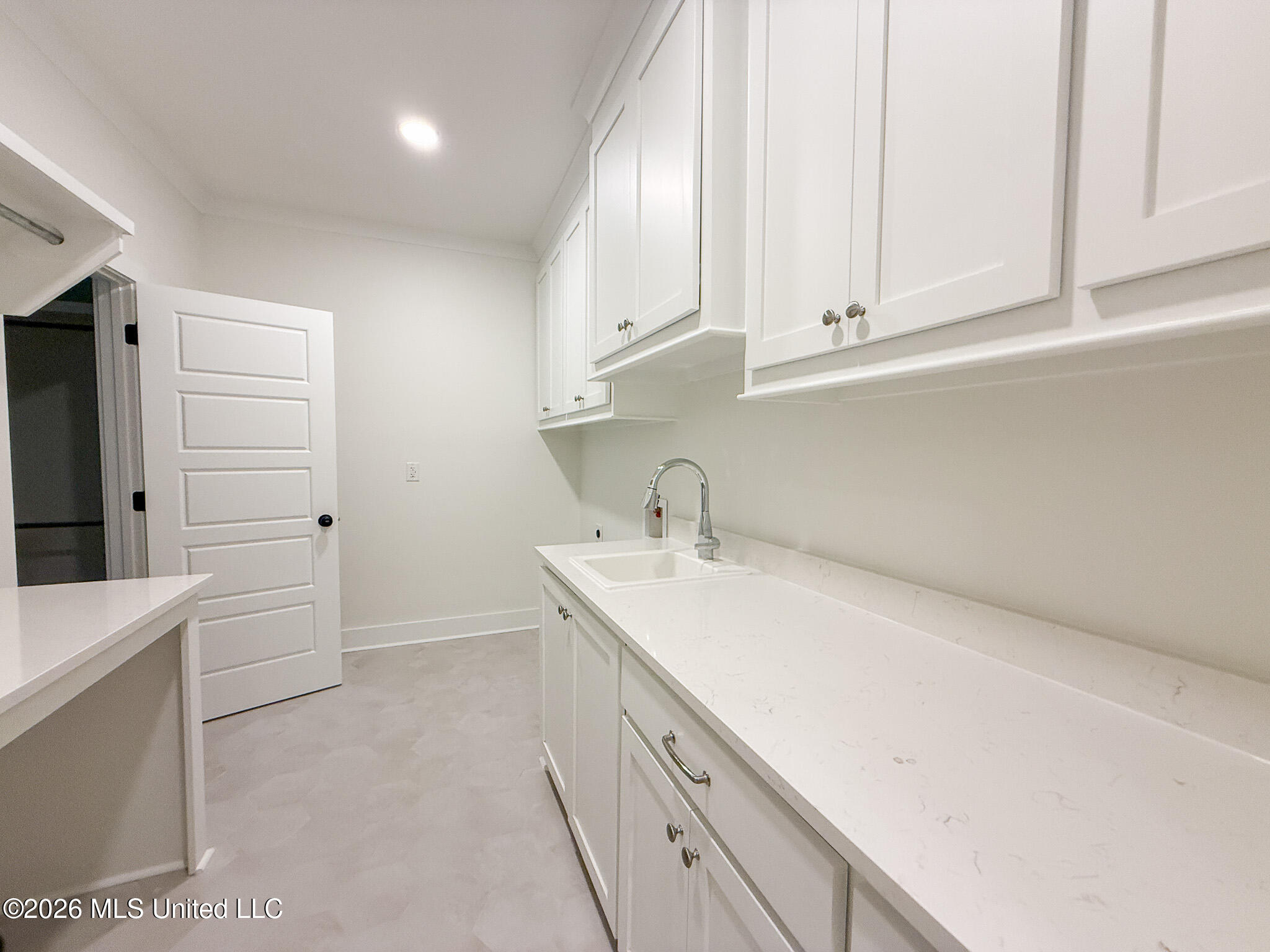 352 Oakville Circle Property Photo 17