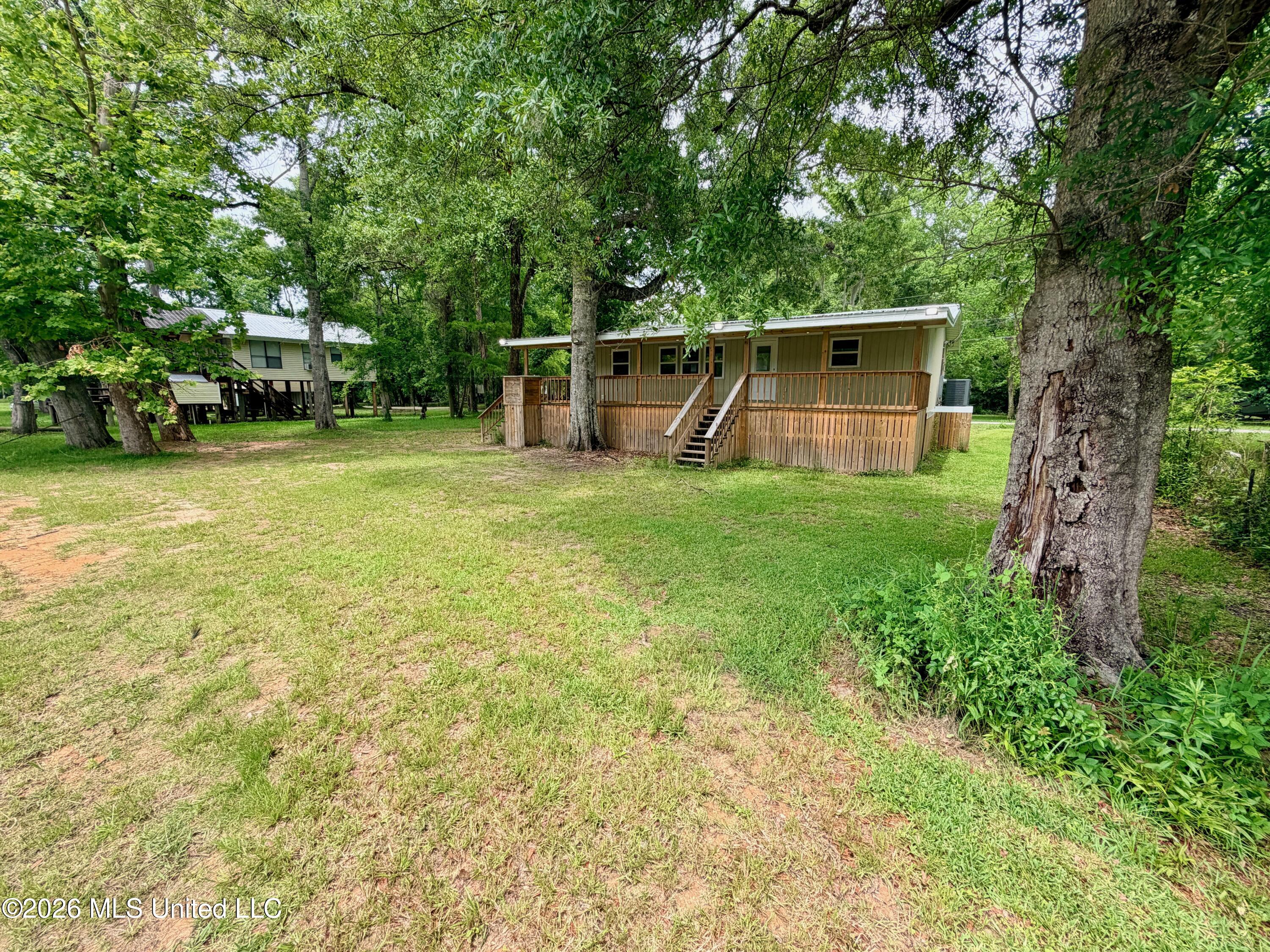 2109 Pascagoula River Dr Property Photo 1
