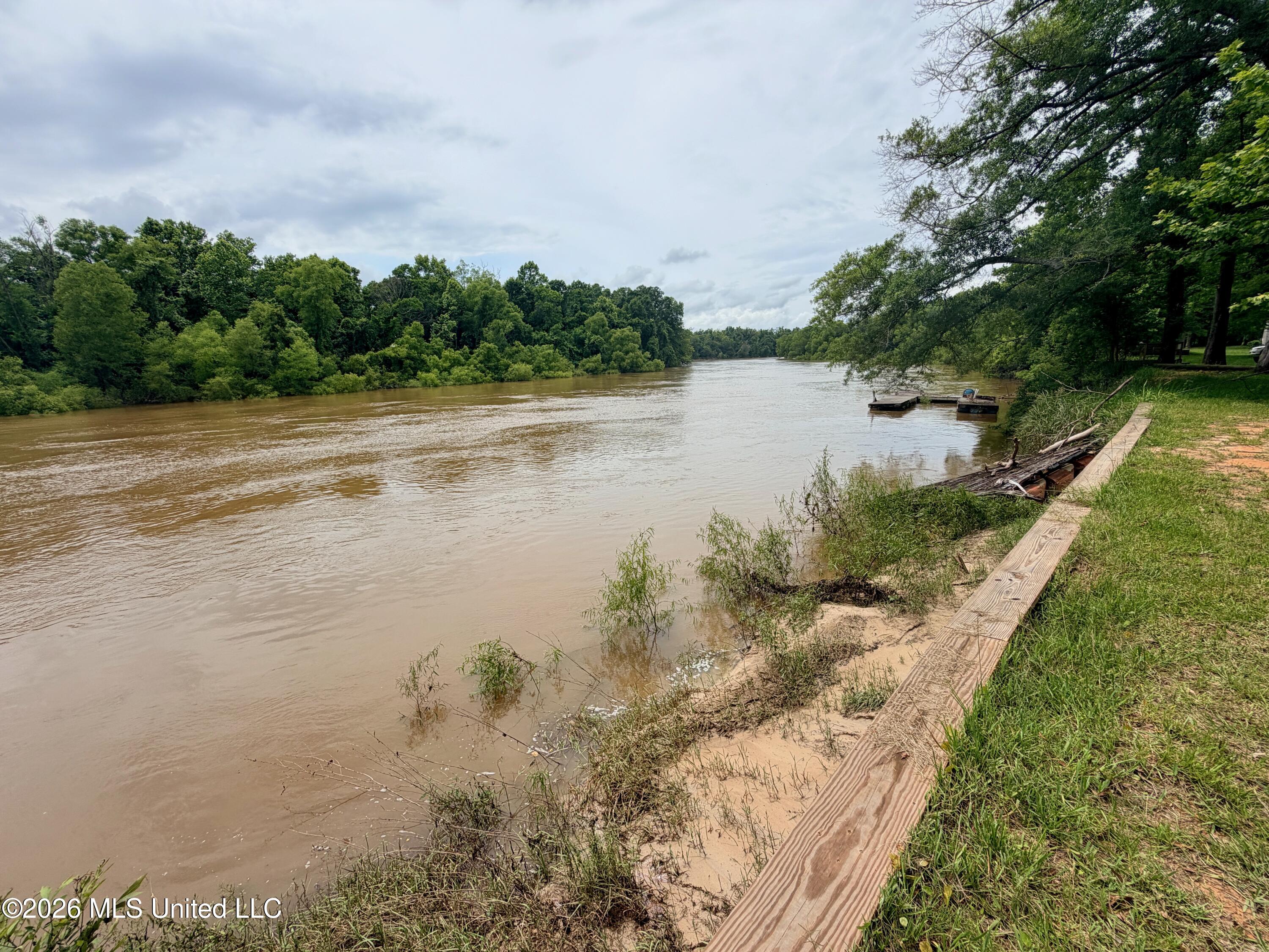 2109 Pascagoula River Dr Property Photo 18
