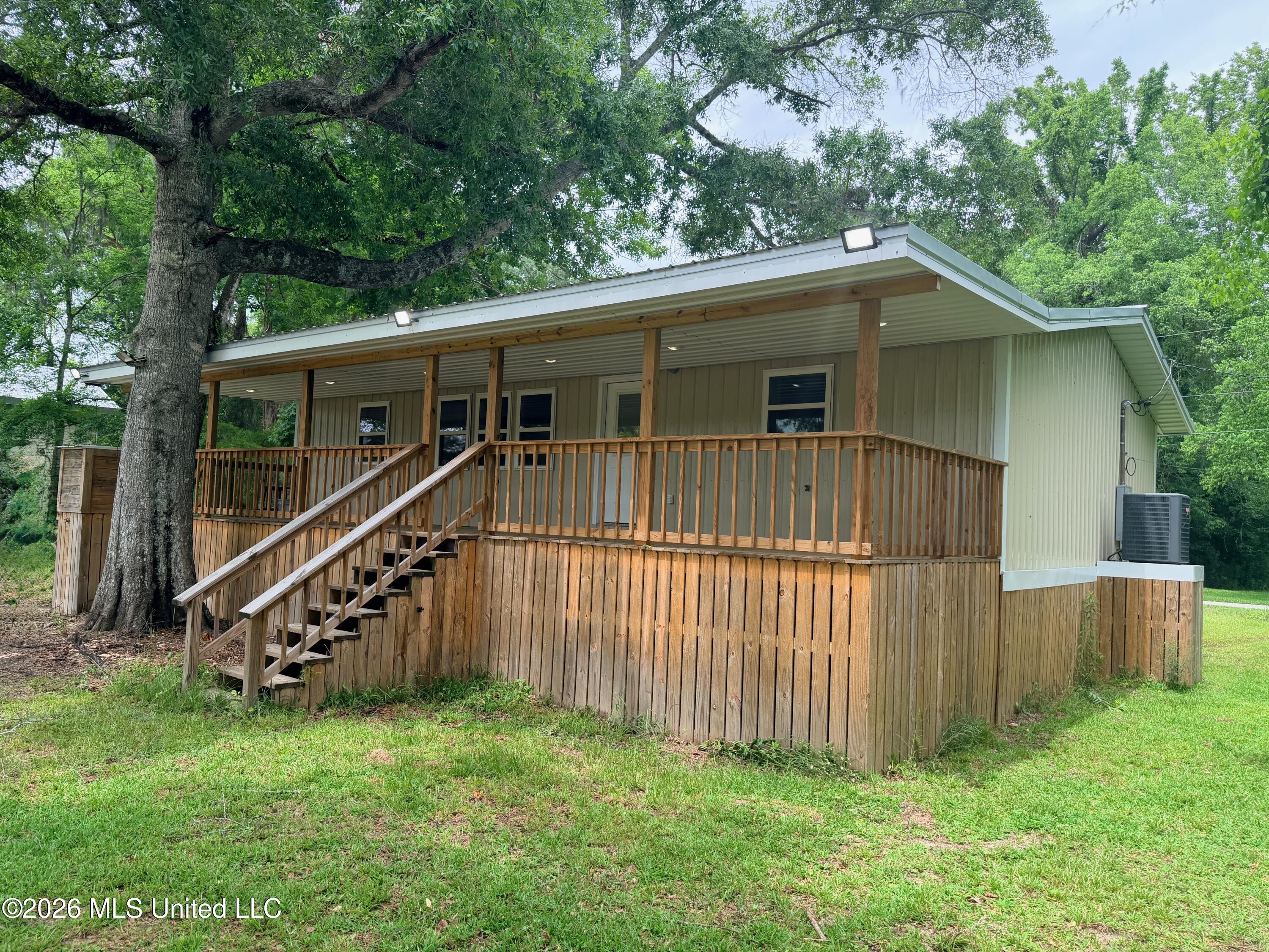 2109 Pascagoula River Dr Property Photo 43