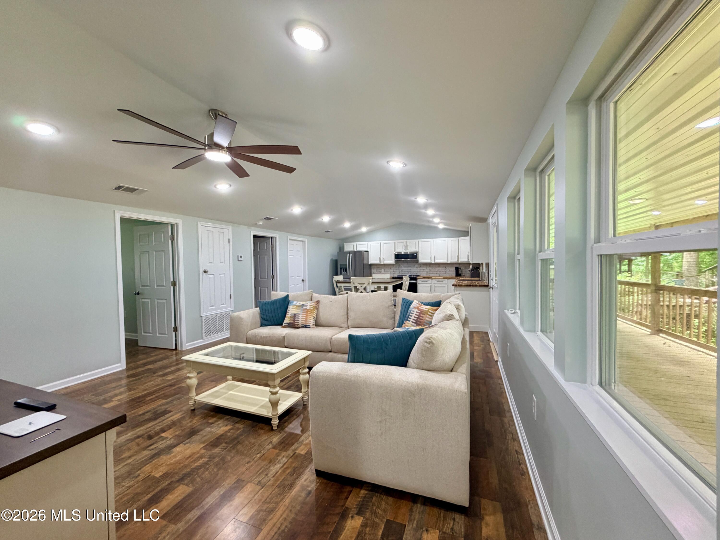 2109 Pascagoula River Dr Property Photo 47