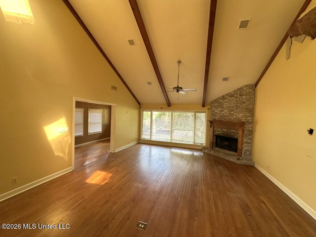 566 S Deerfield Drive Property Photo 6
