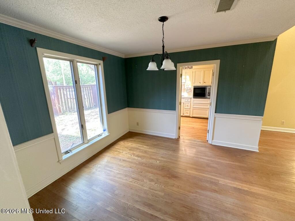 566 S Deerfield Drive Property Photo 9