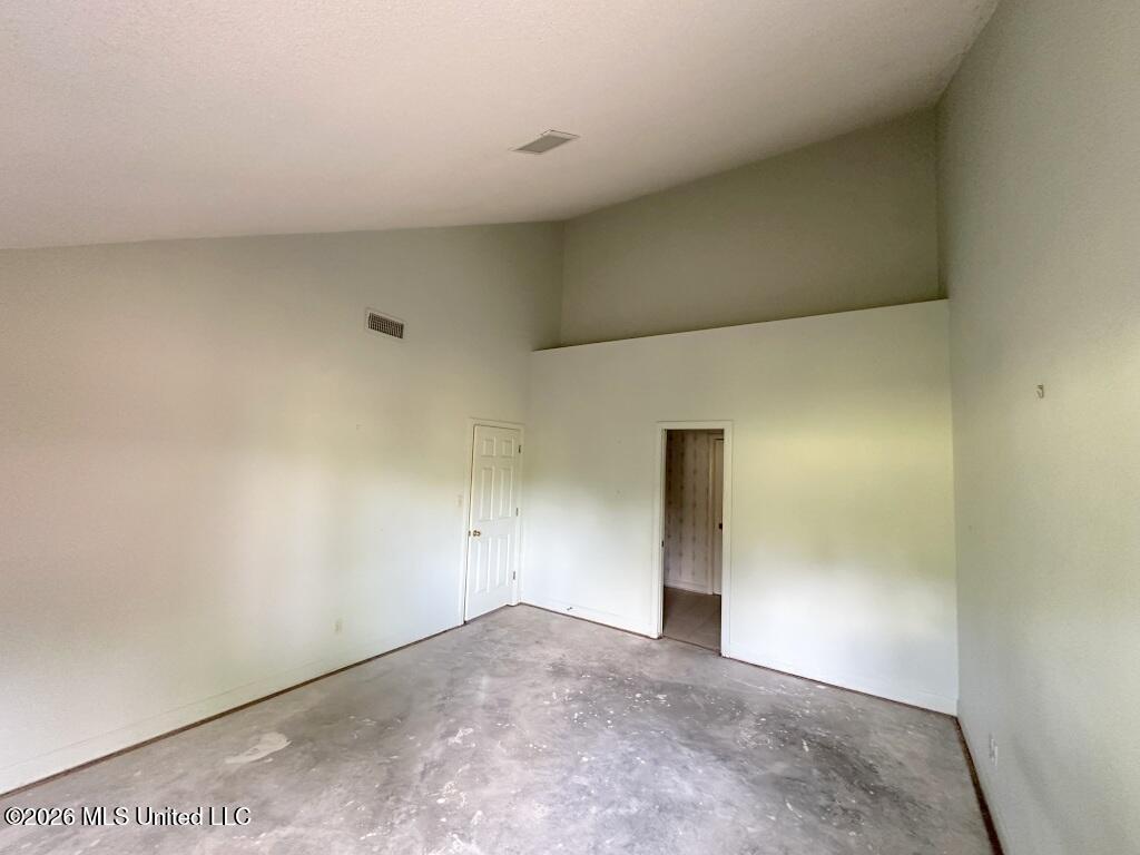 566 S Deerfield Drive Property Photo 21