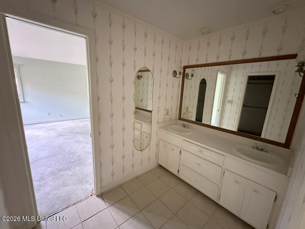 566 S Deerfield Drive Property Photo 22