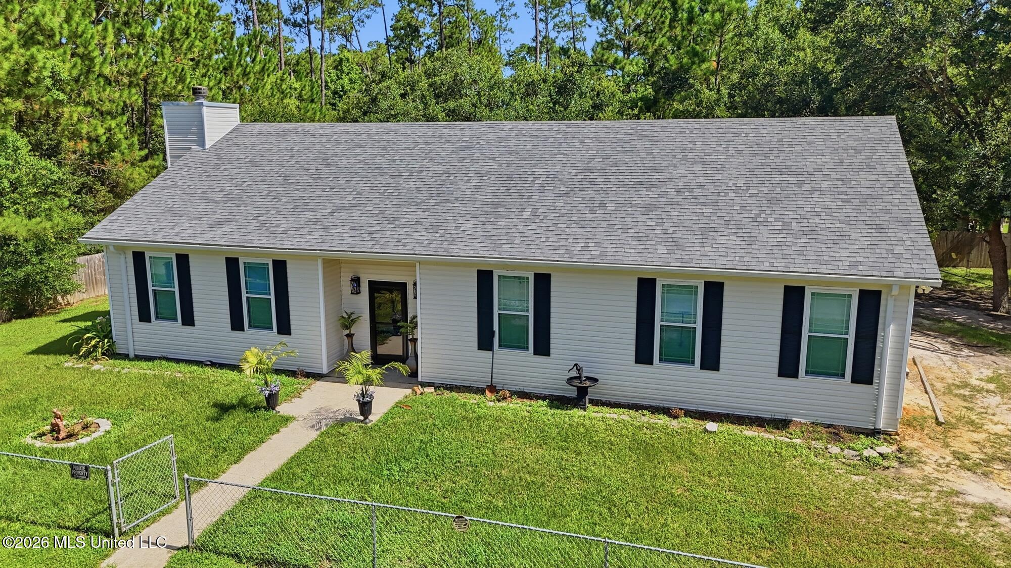 6043 Holly Drive Property Photo 1