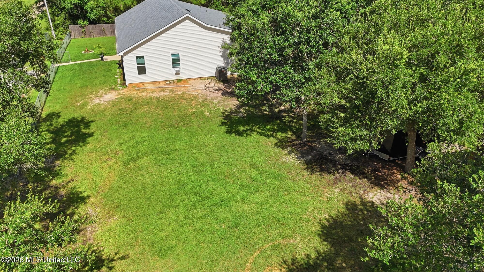 6043 Holly Drive Property Photo 9