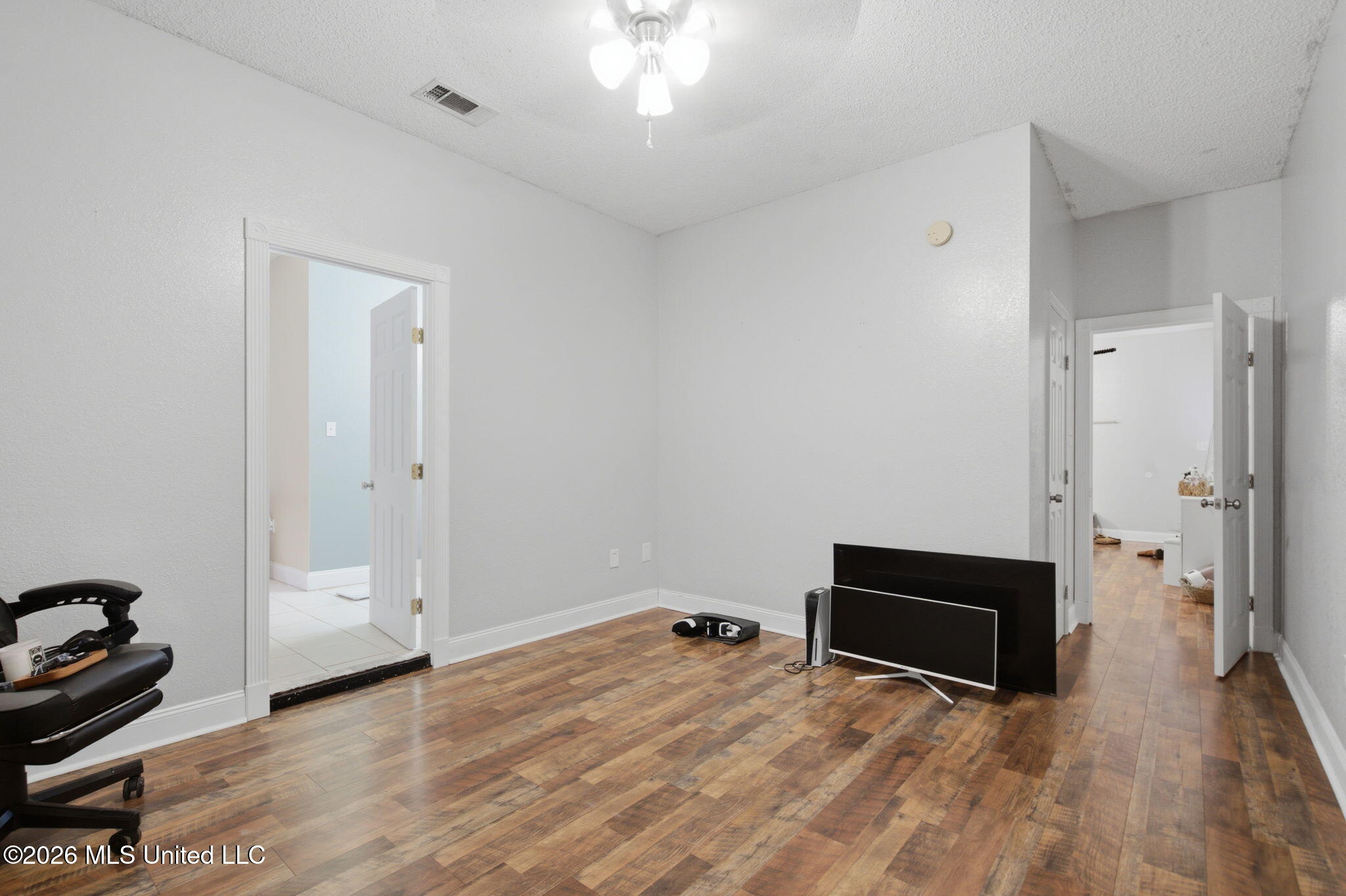 6043 Holly Drive Property Photo 22