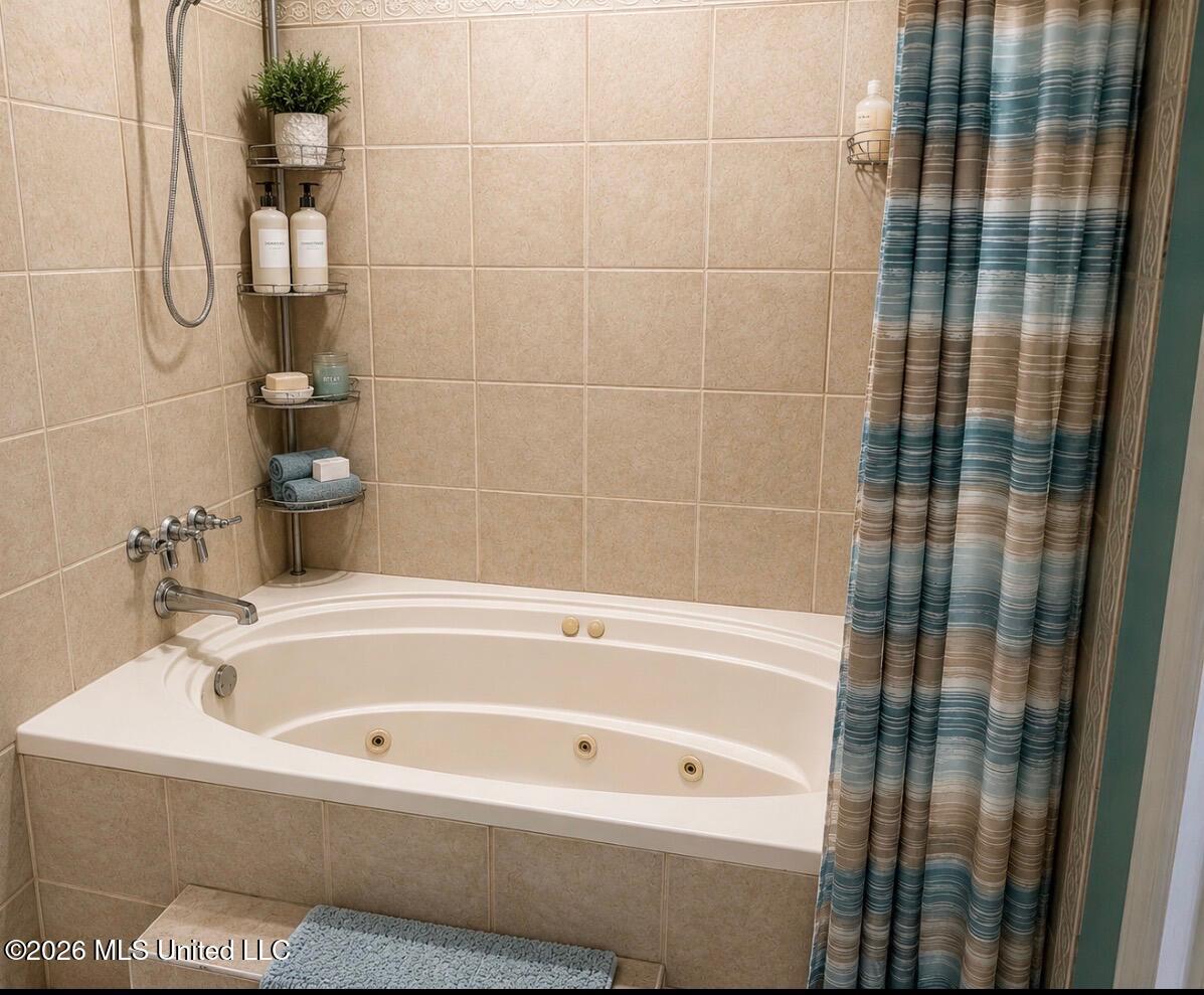6043 Holly Drive Property Photo 38