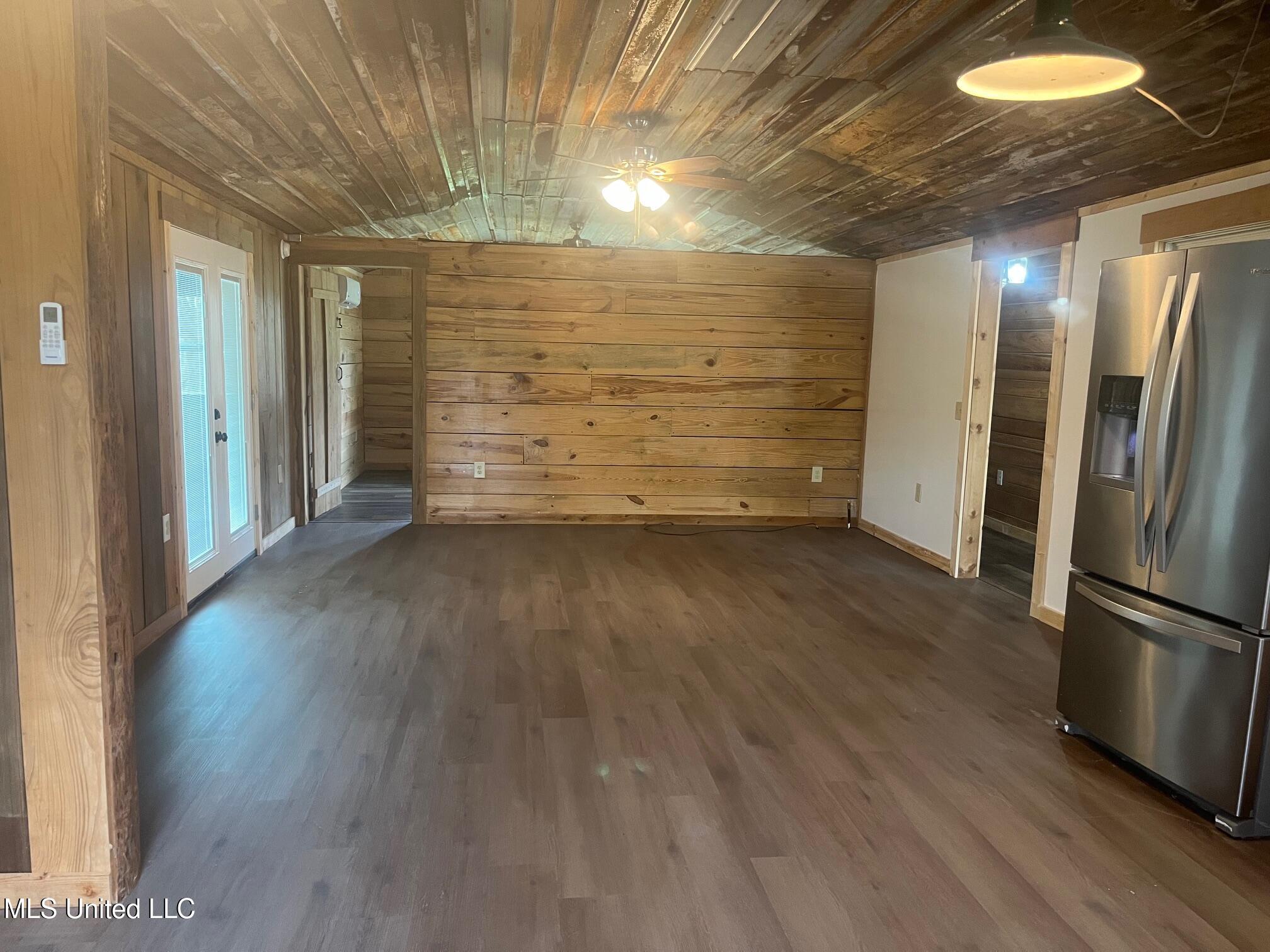 17 B Street Property Photo 13