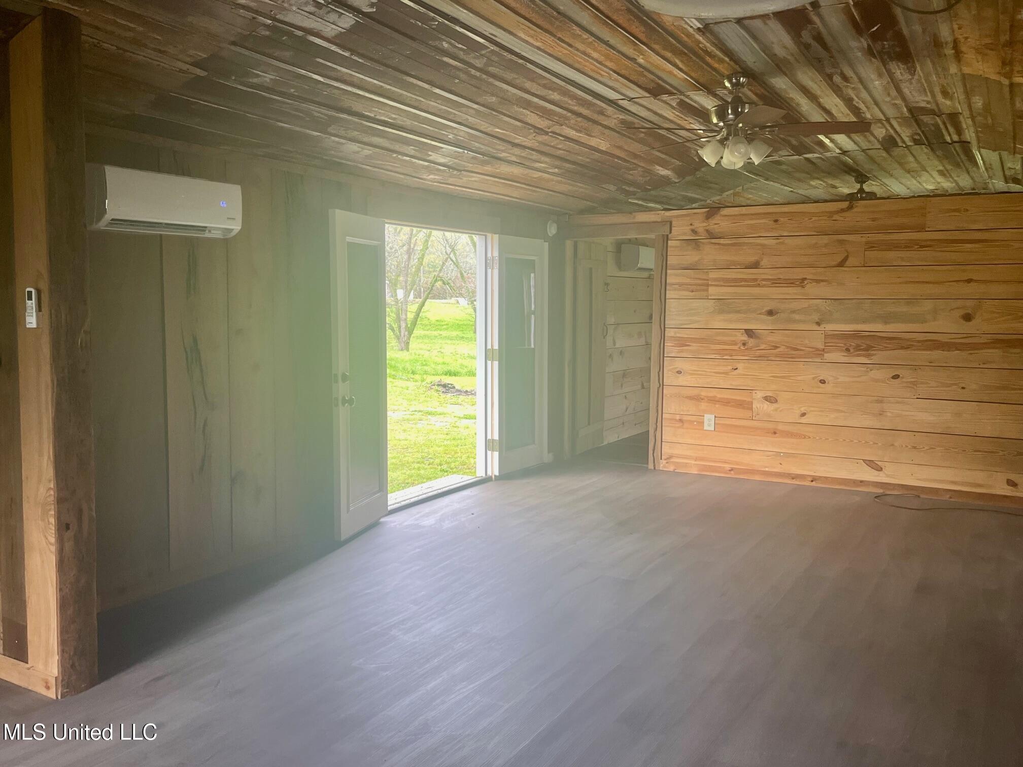 17 B Street Property Photo 14