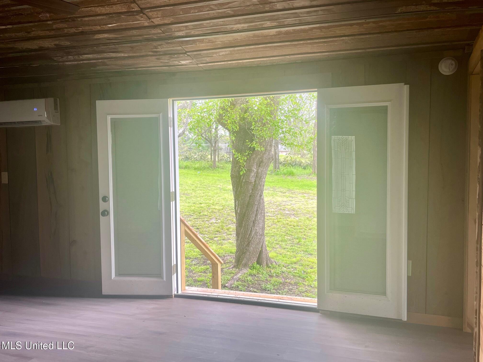 17 B Street Property Photo 15