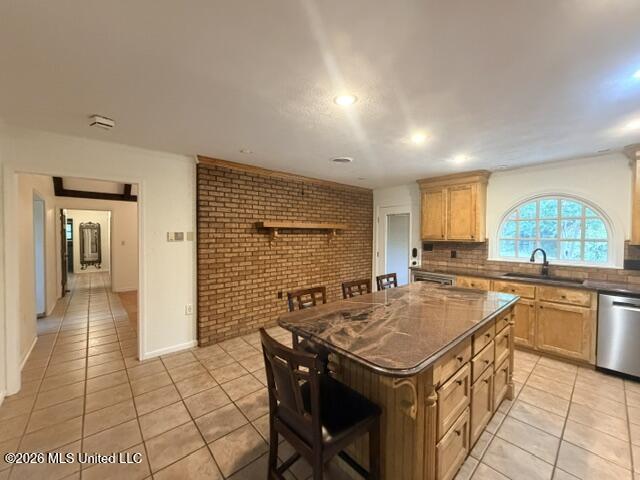 932 White Road Property Photo 11